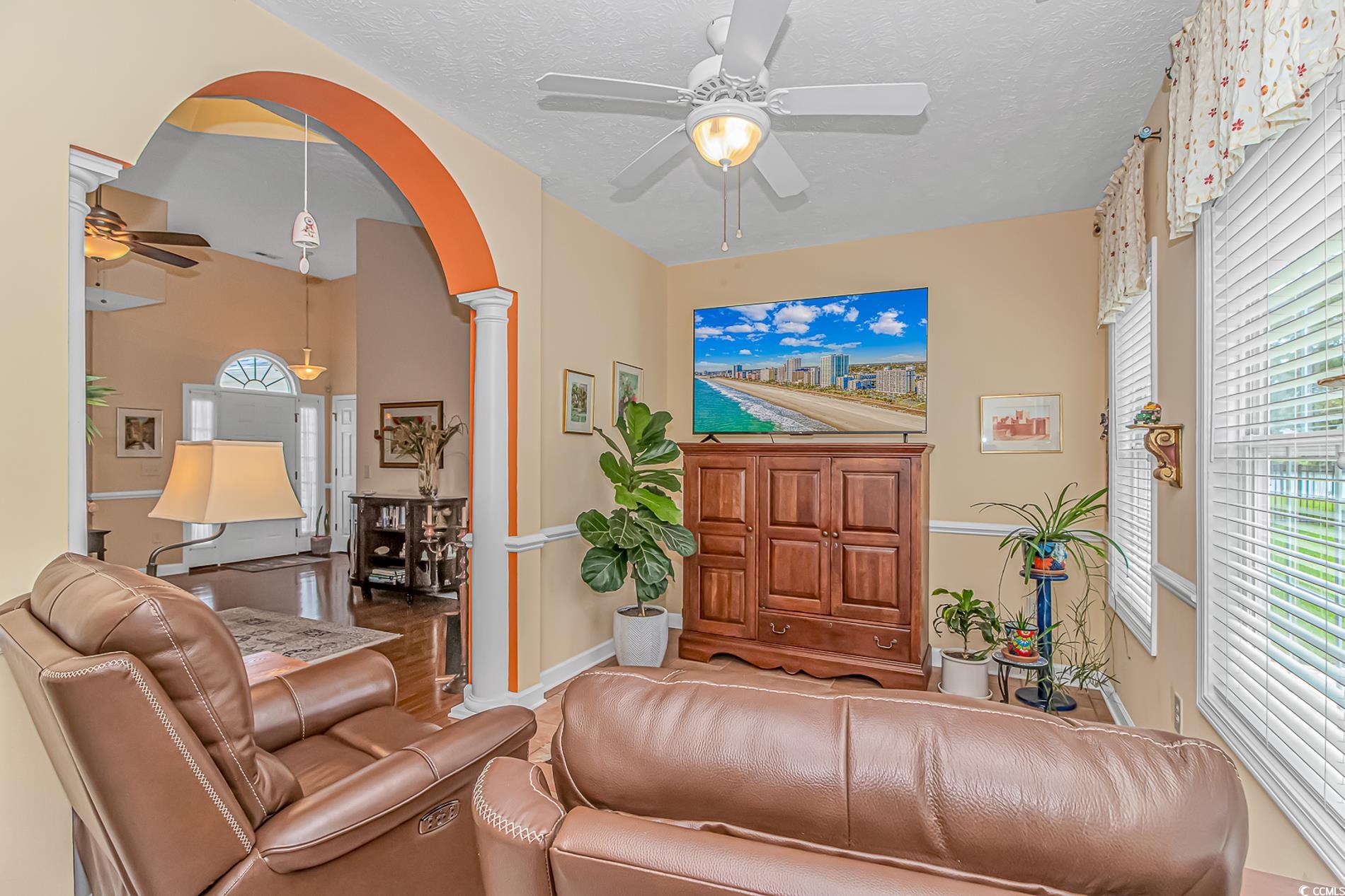 1015 University Forest Dr. Property Photo 14