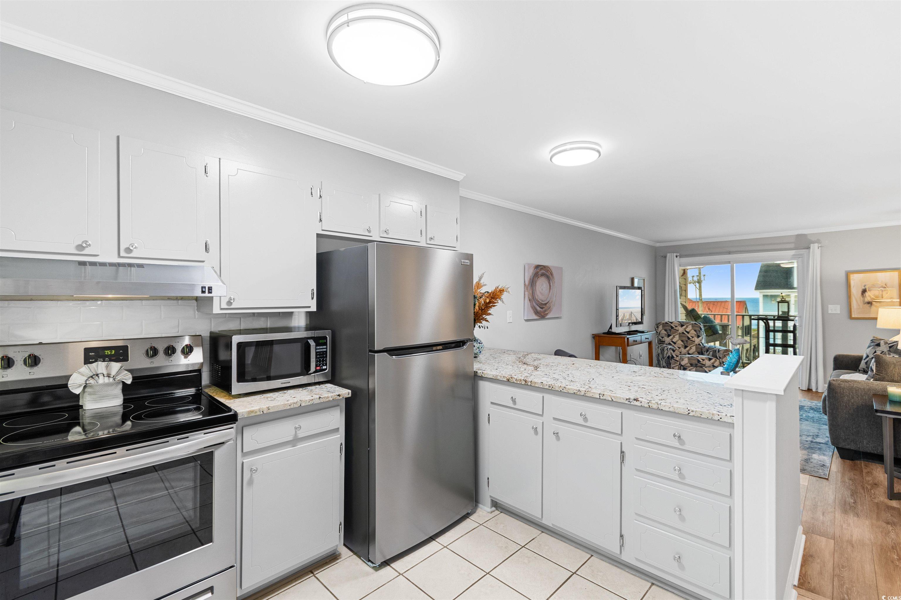 5709 N Ocean Blvd. Property Photo 8