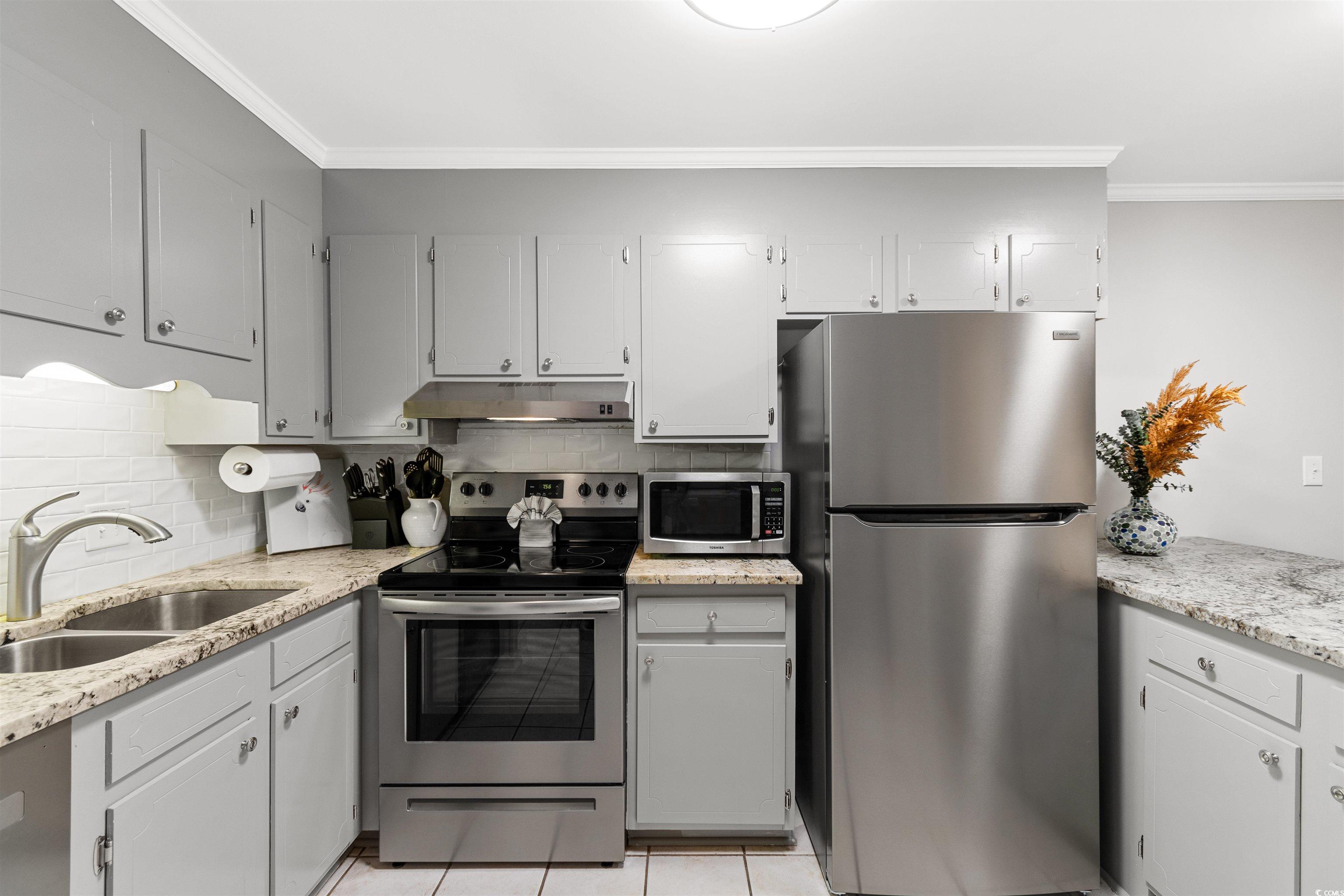 5709 N Ocean Blvd. Property Photo 9