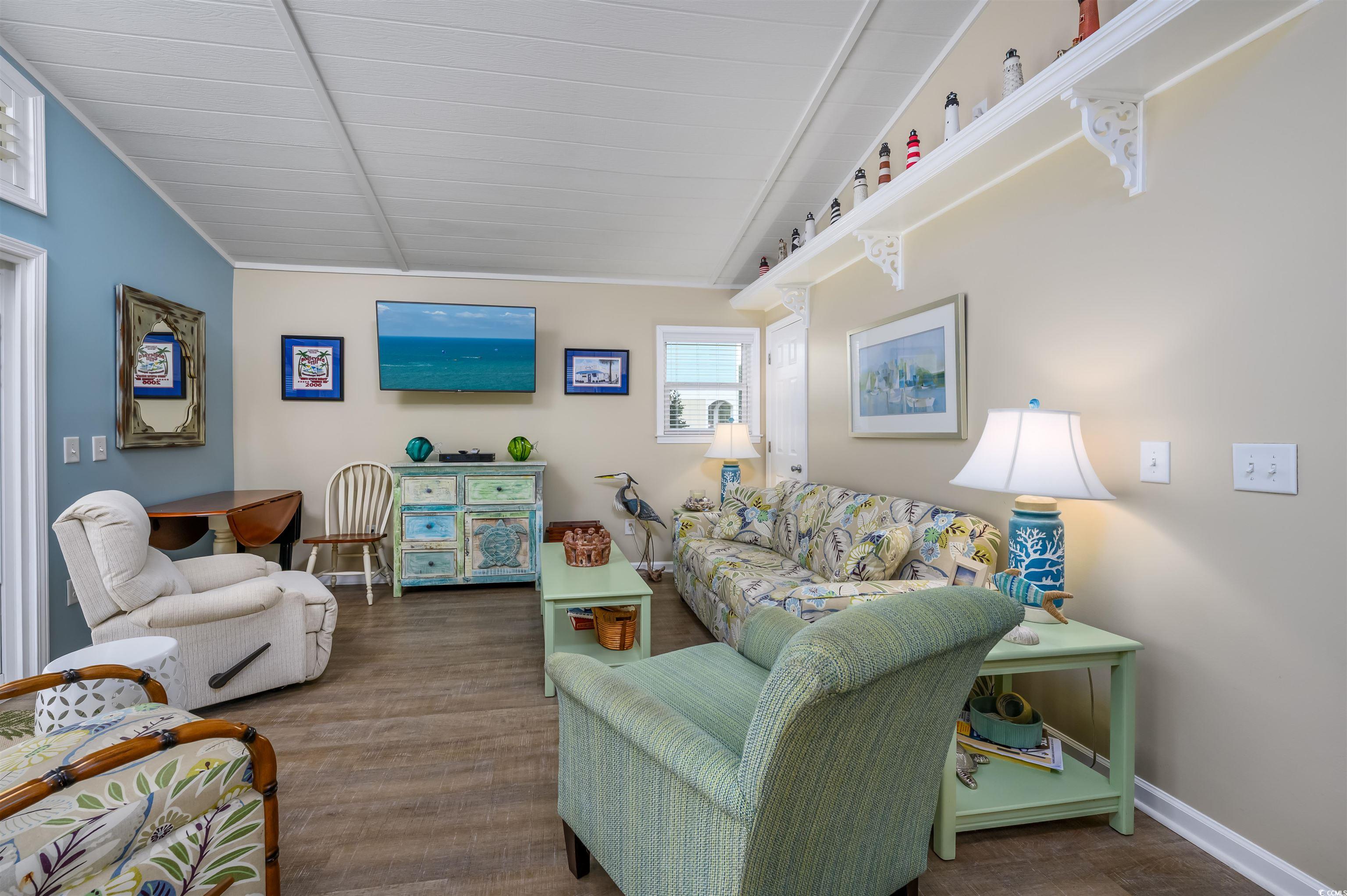 1307 Holly Dr. Property Photo 6