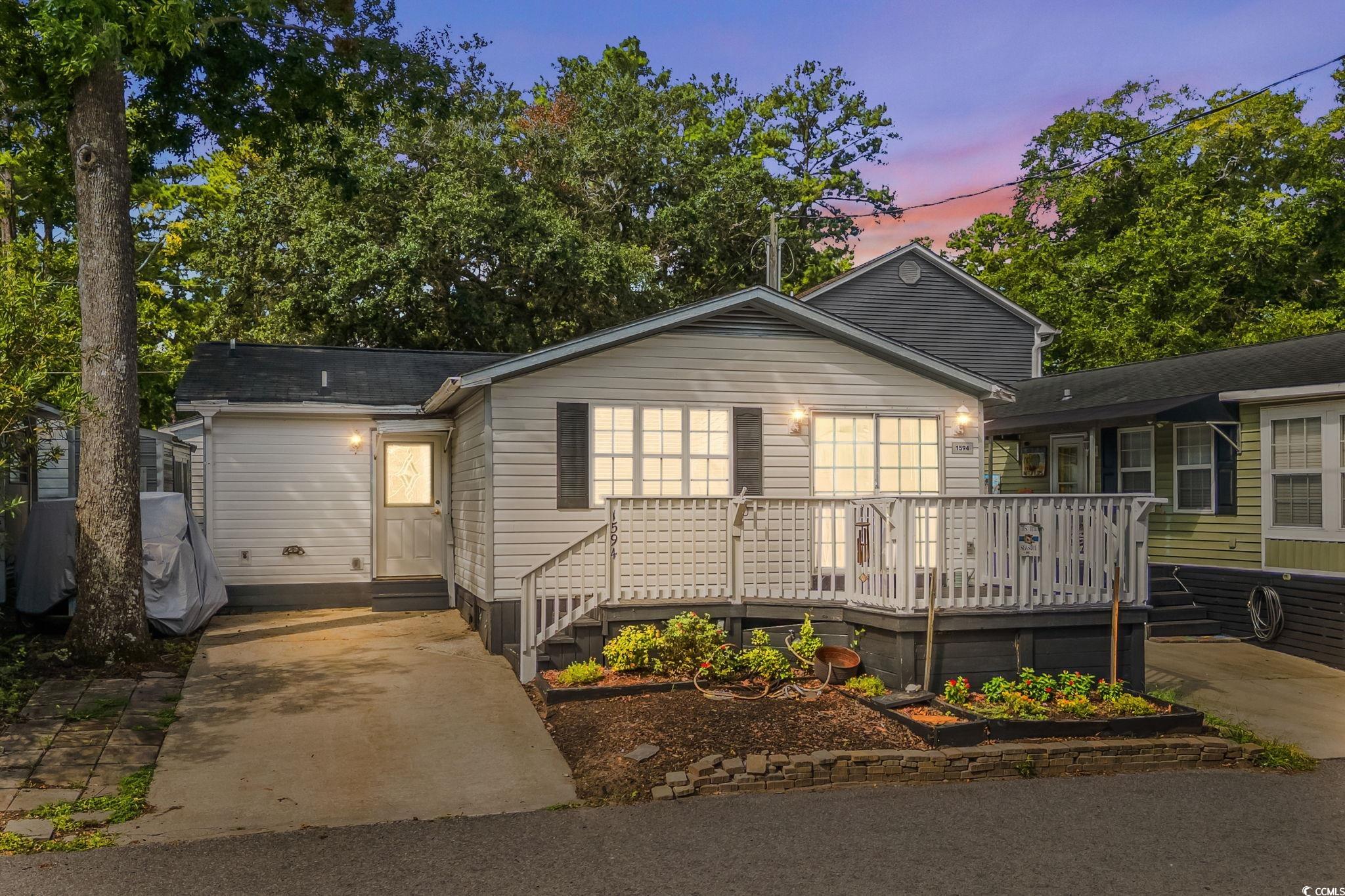 6001-1594 S Kings Highway Property Photo 1