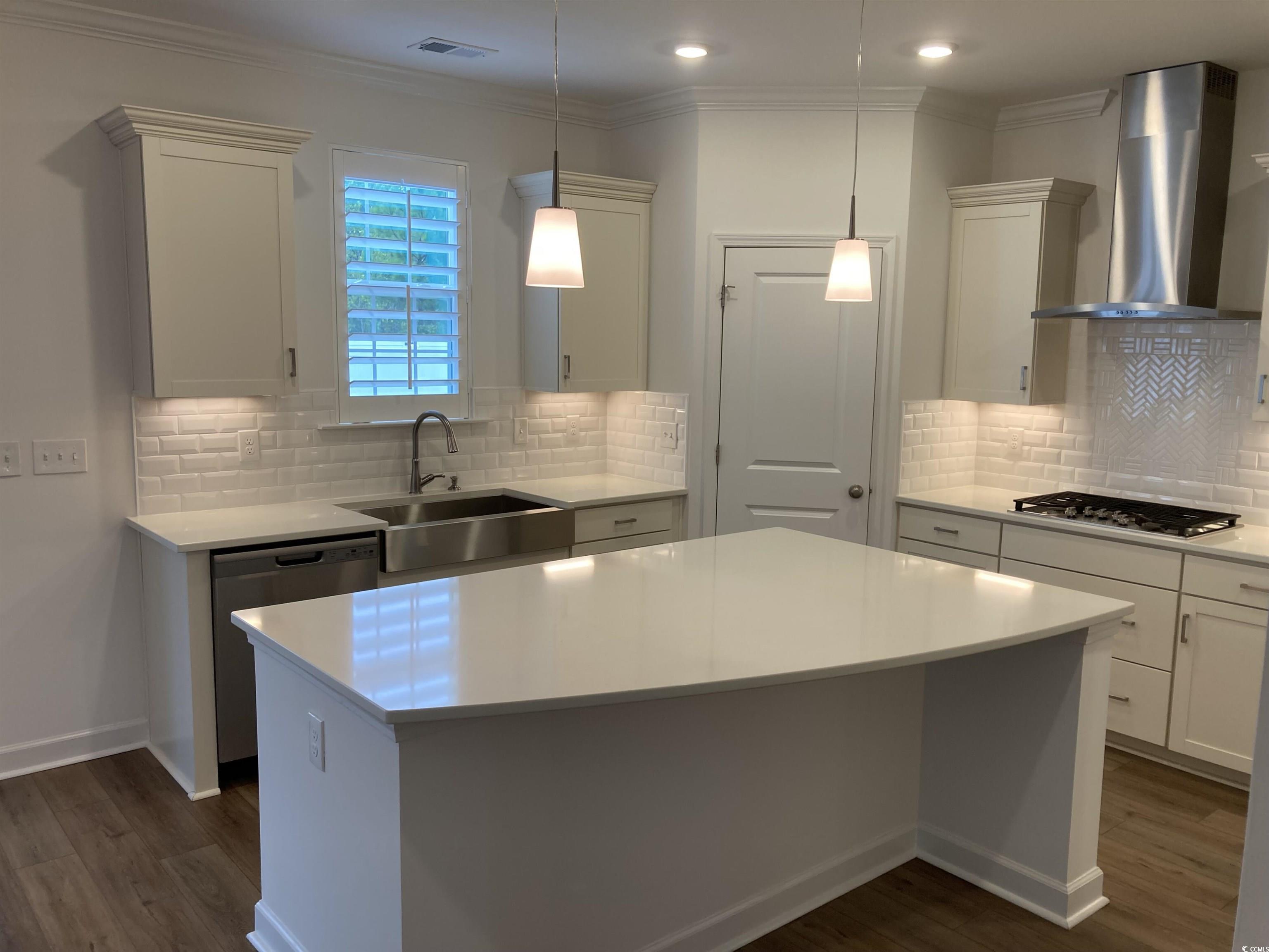 736 Enchantment Loop Property Photo 14