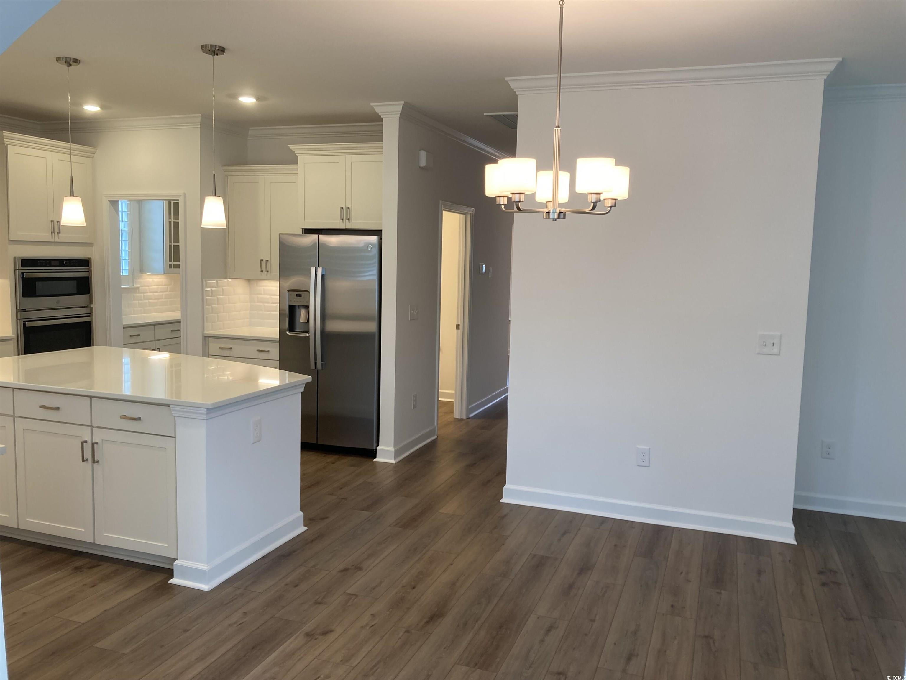 736 Enchantment Loop Property Photo 22