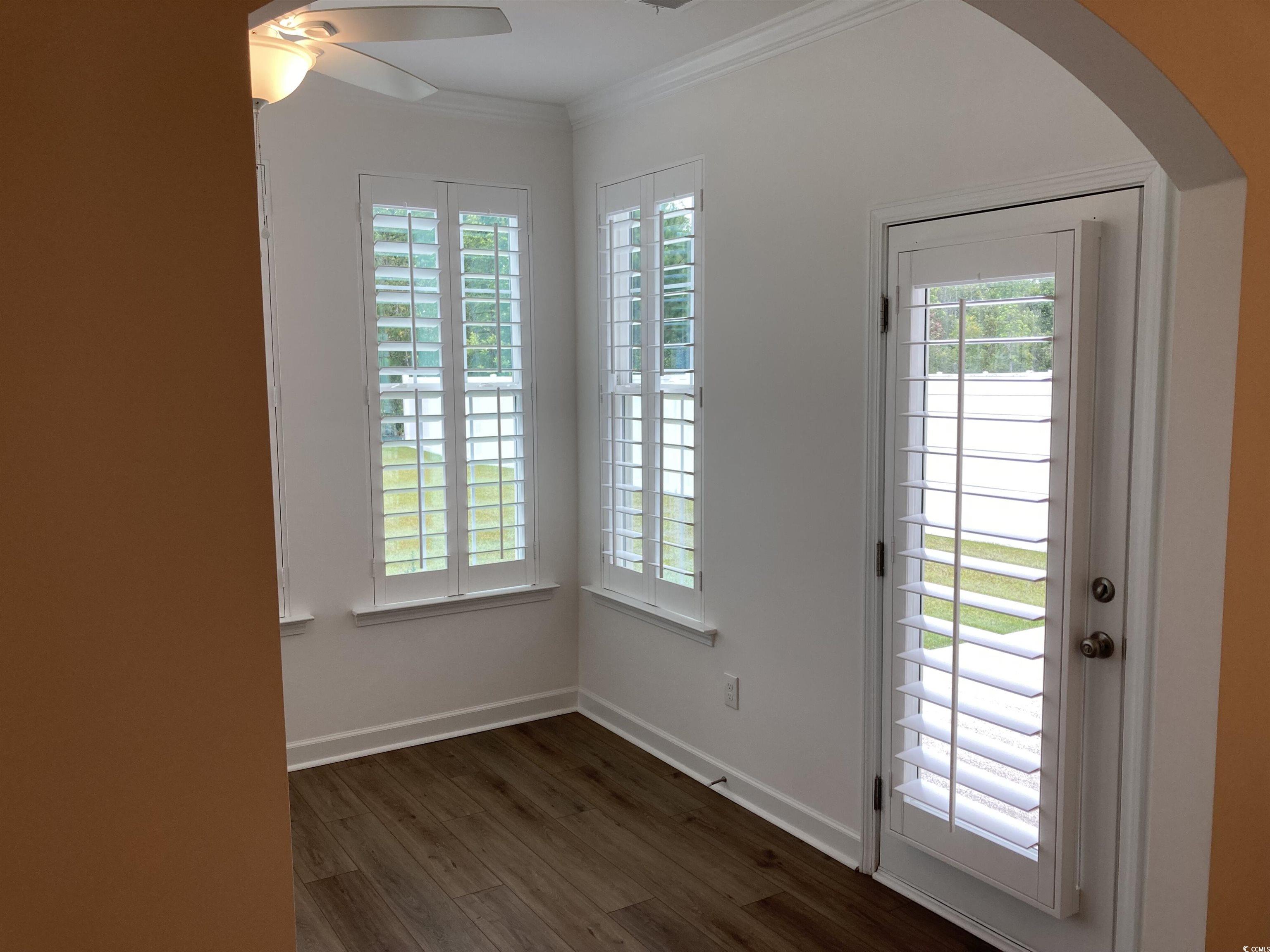 736 Enchantment Loop Property Photo 27