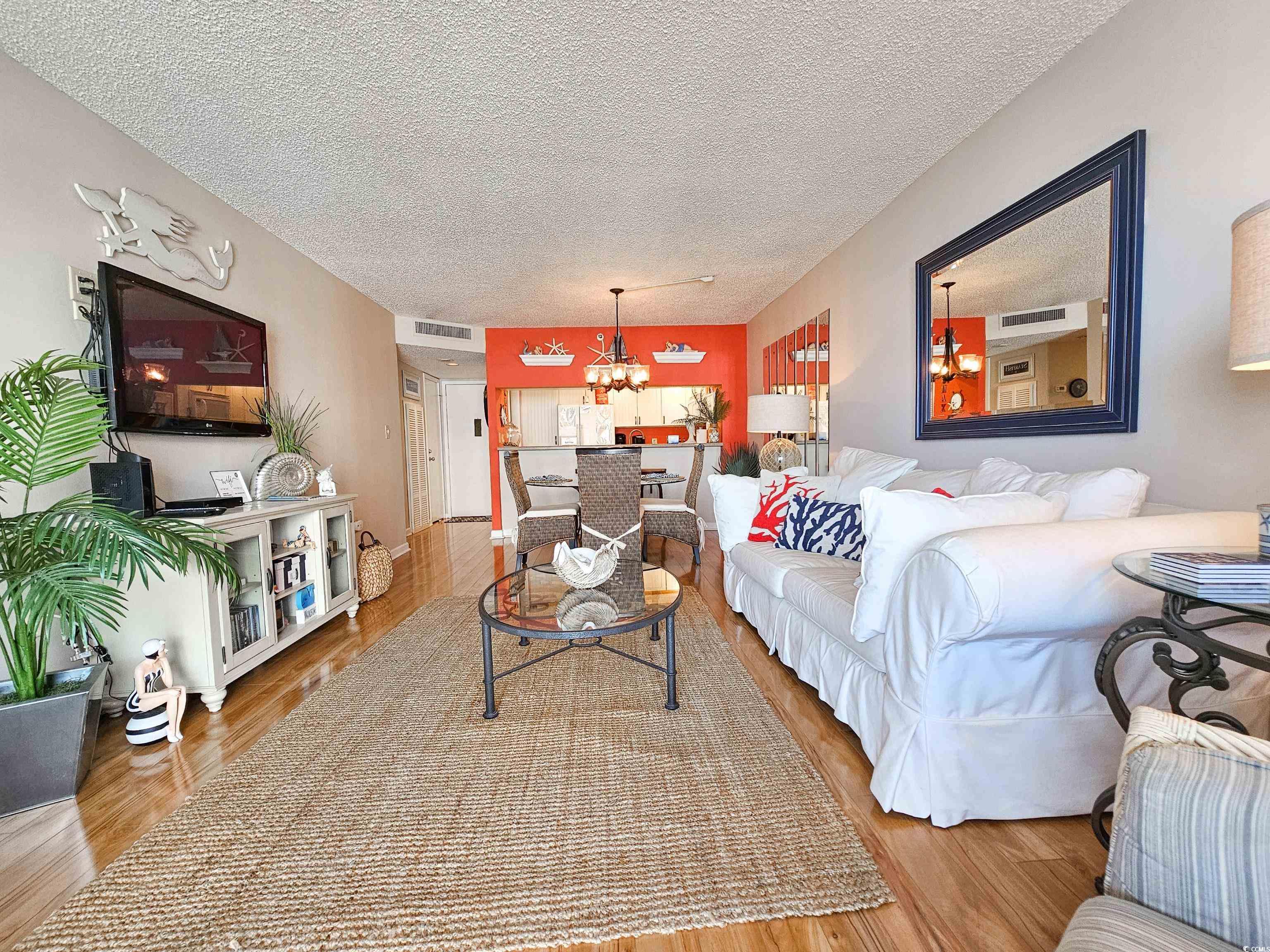 9820 Queensway Blvd. Property Photo 6