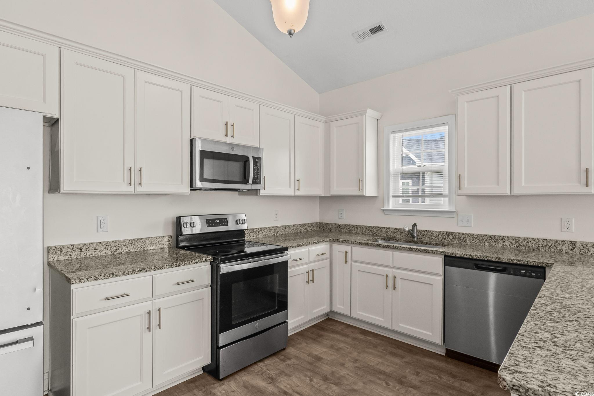 716 Hobonny Loop Property Photo 6