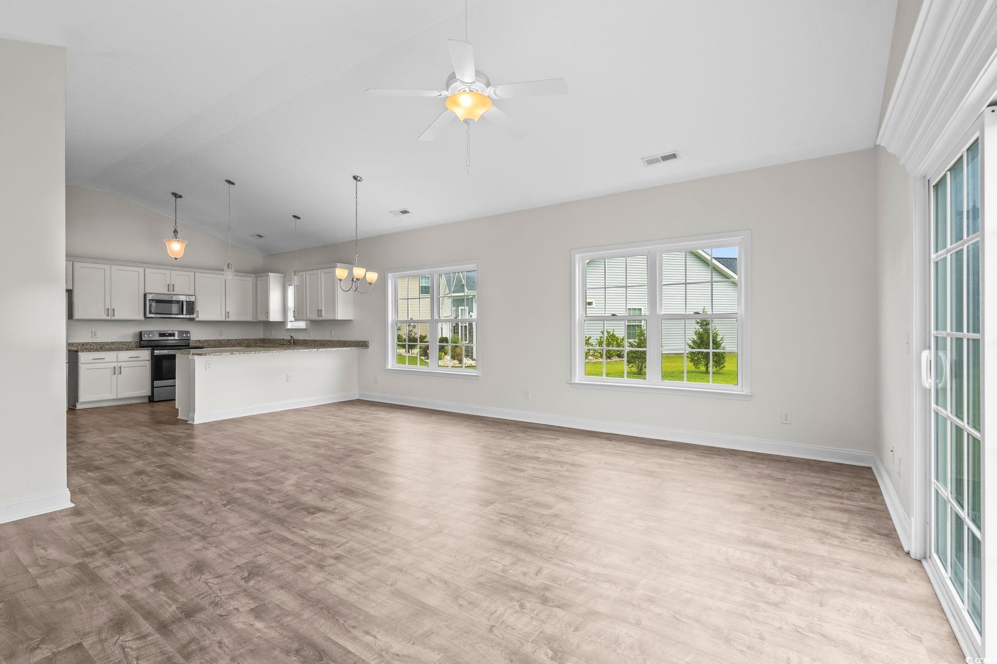 716 Hobonny Loop Property Photo 9