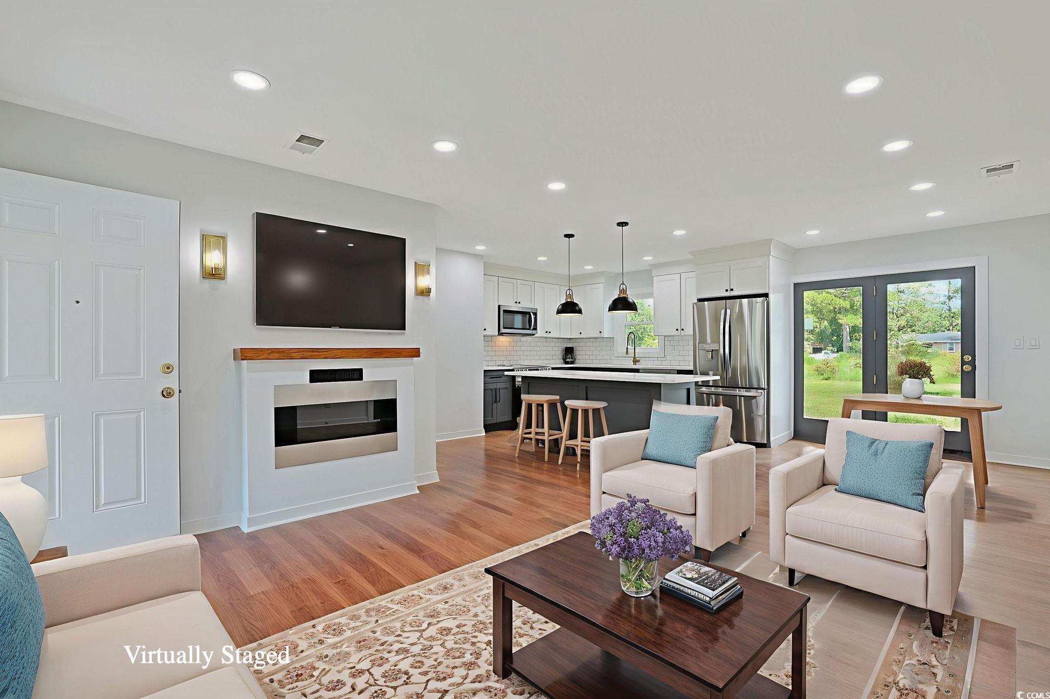 4314 Pine Ln. Property Photo 2