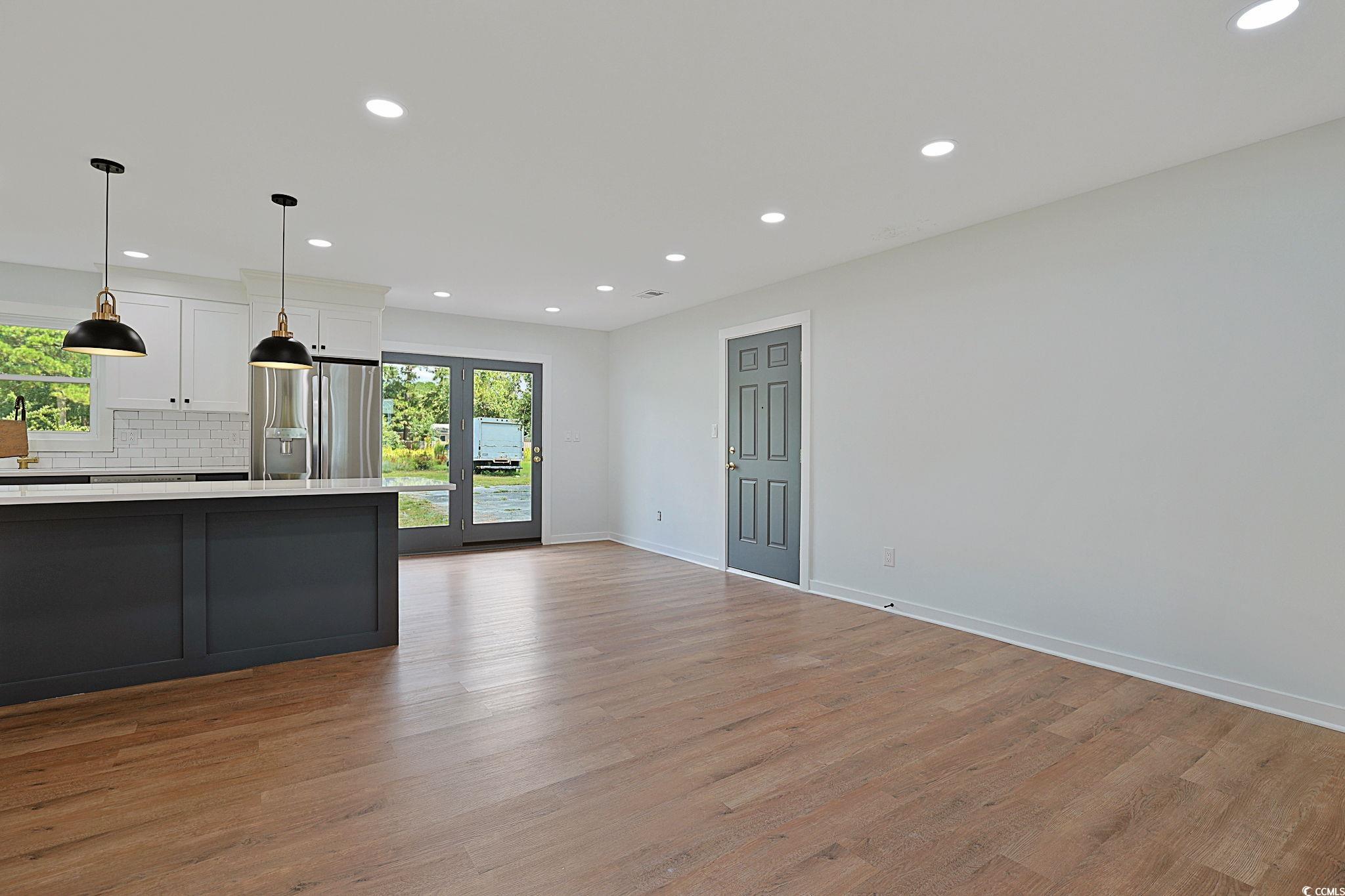 4314 Pine Ln. Property Photo 5