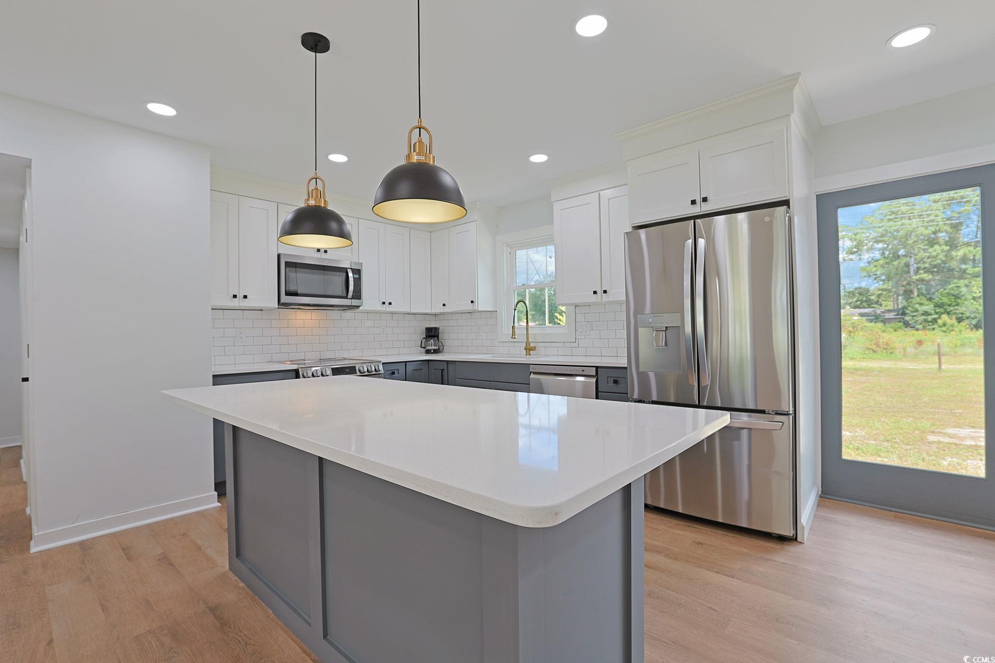 4314 Pine Ln. Property Photo 8