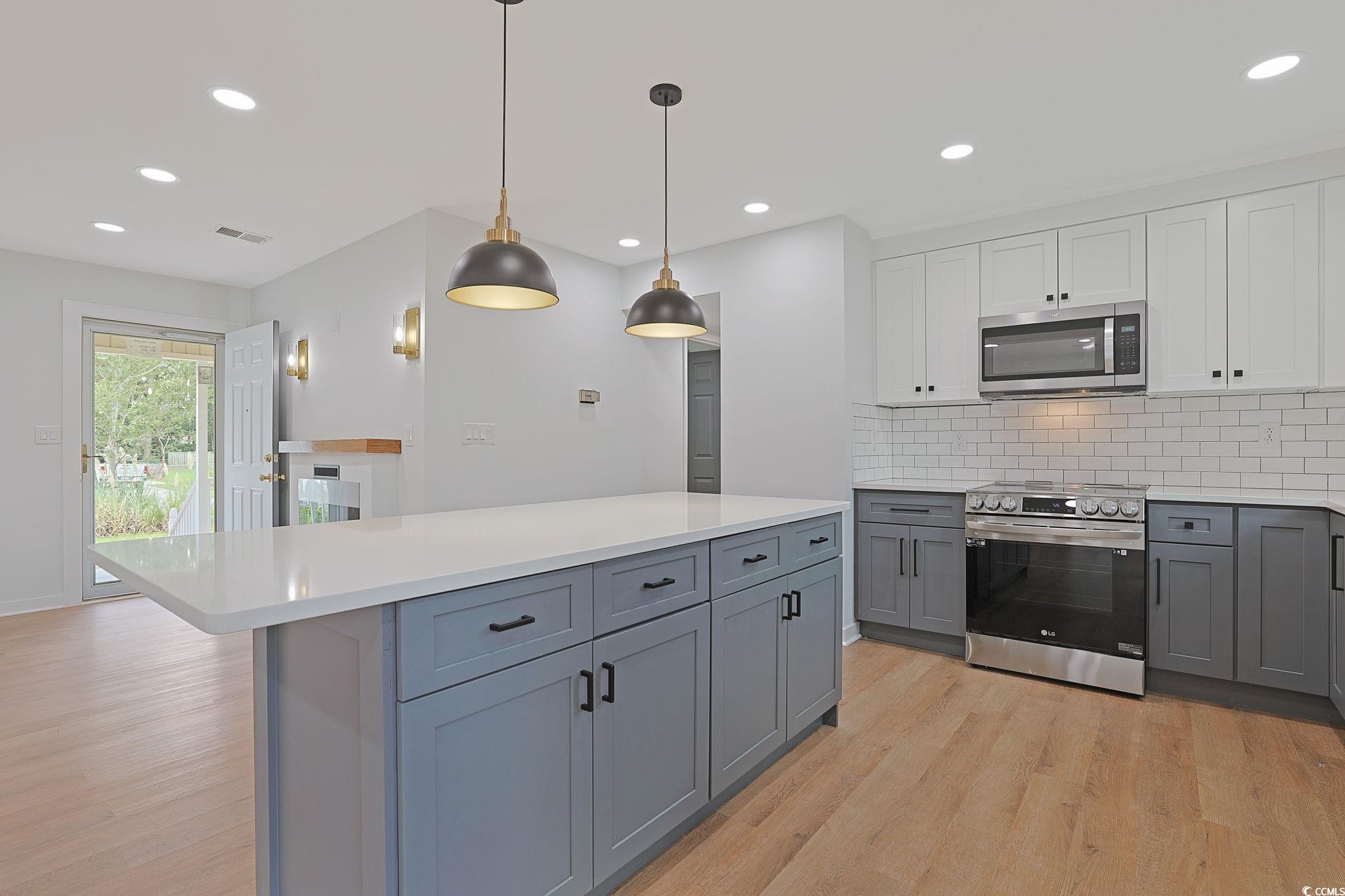 4314 Pine Ln. Property Photo 10