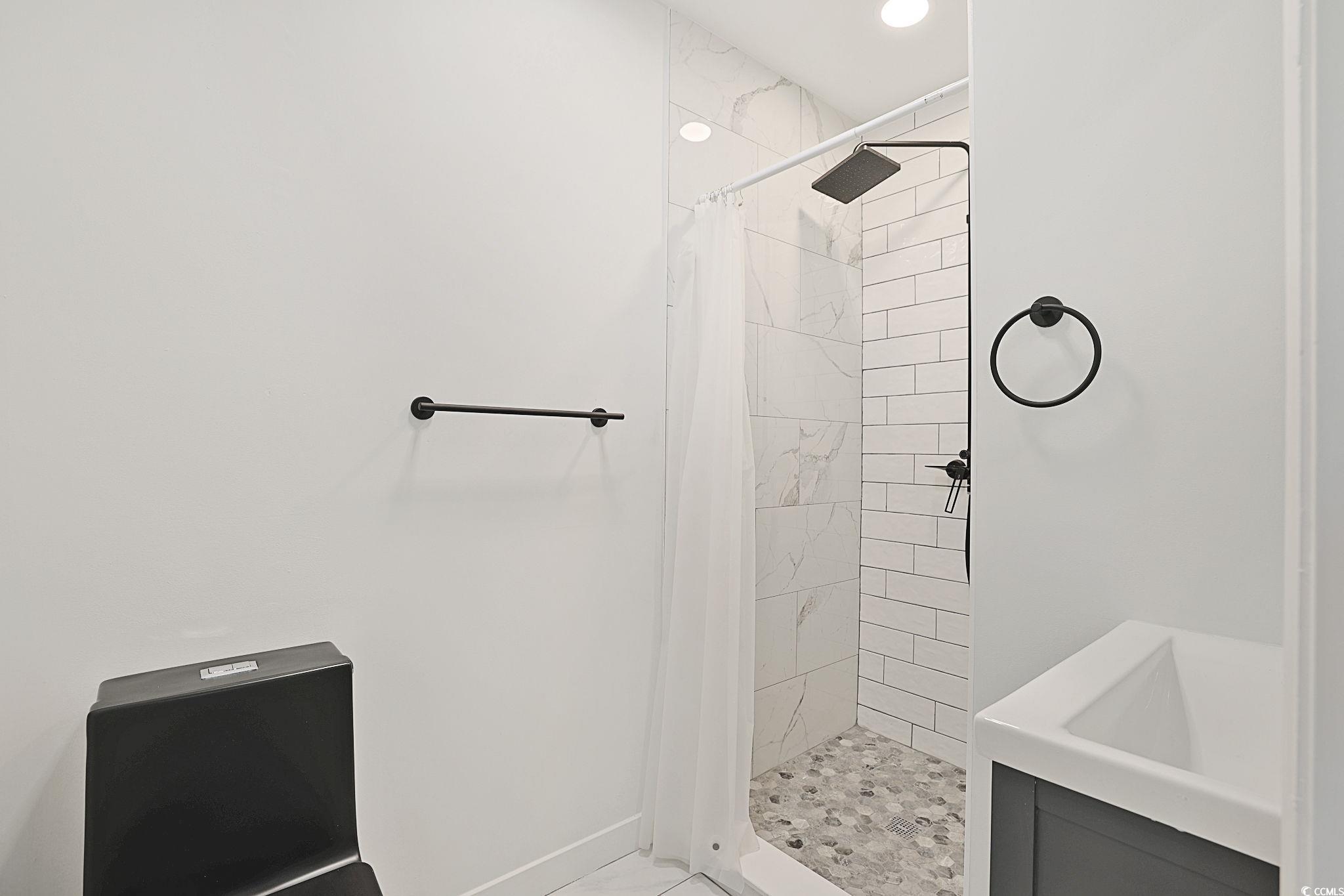 4314 Pine Ln. Property Photo 16