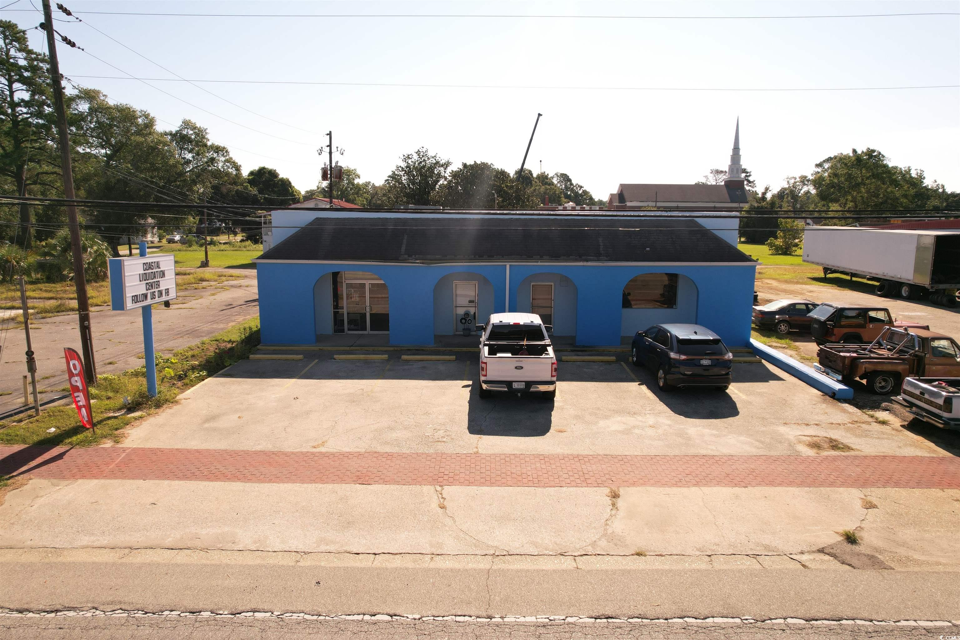 209 N Main St. Property Photo 1