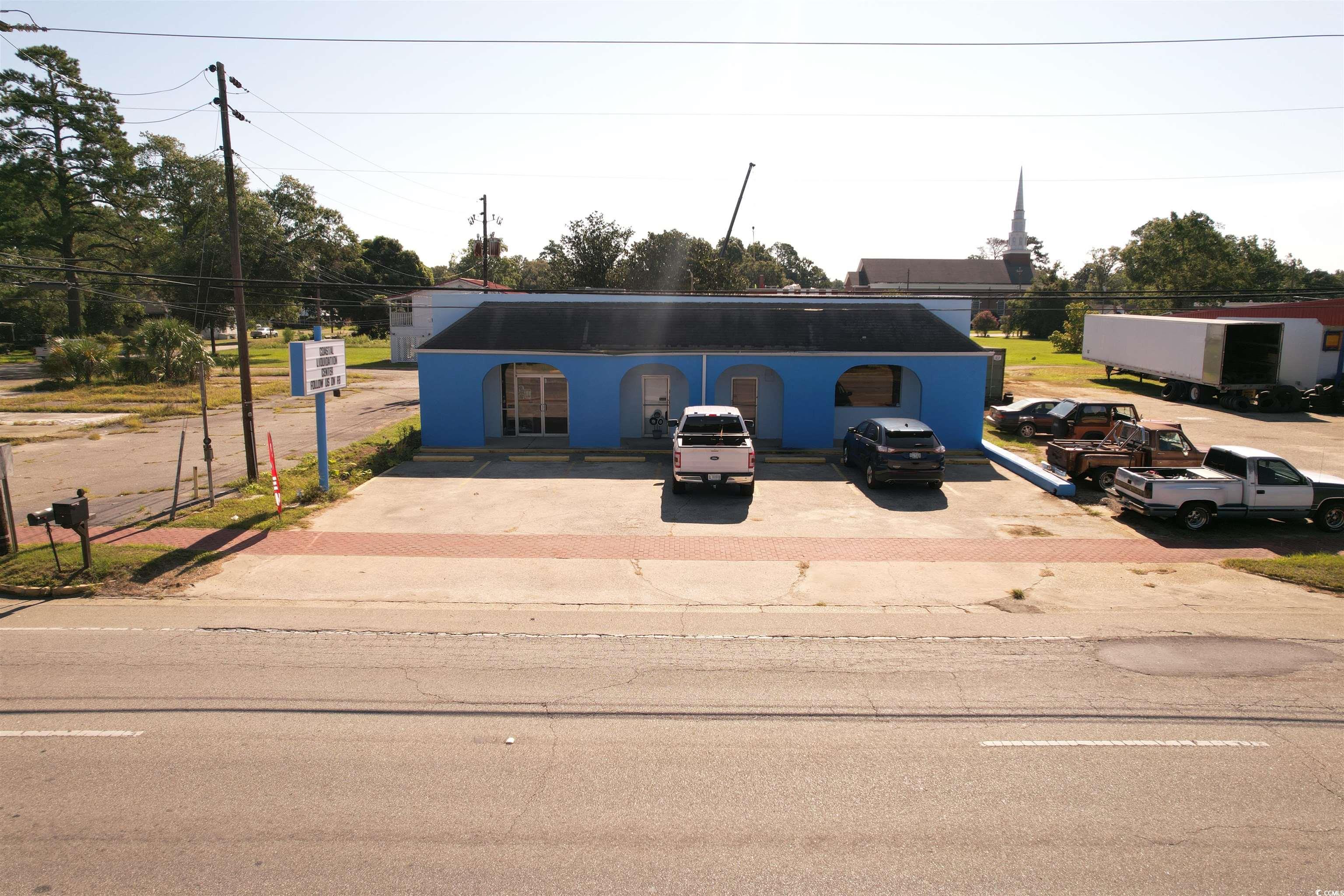 209 N Main St. Property Photo 15