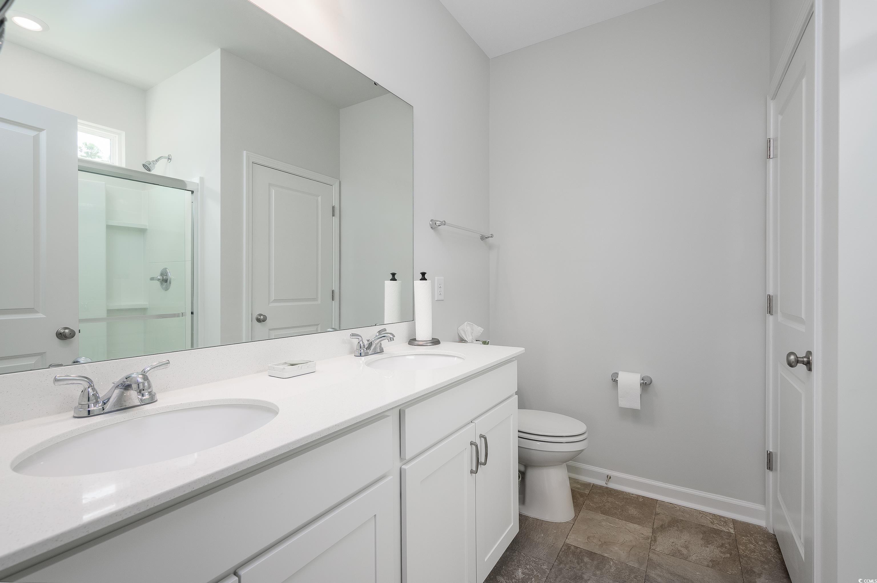 220 Averyville Dr. Property Photo 11