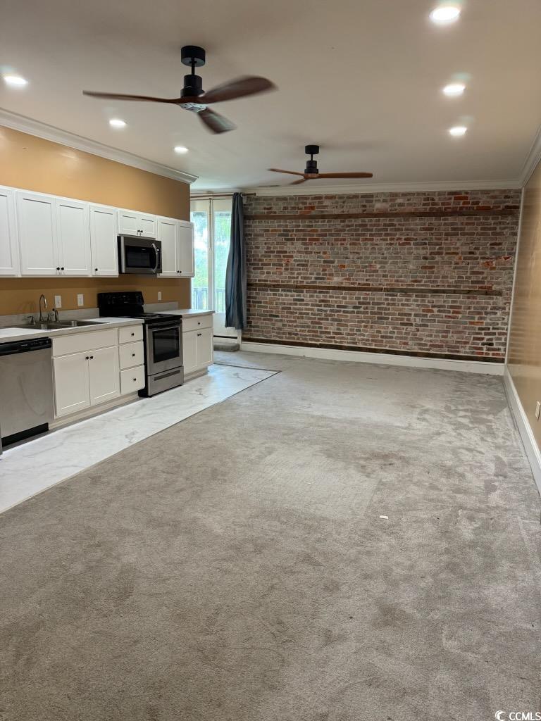 801 Front St. Property Photo 3