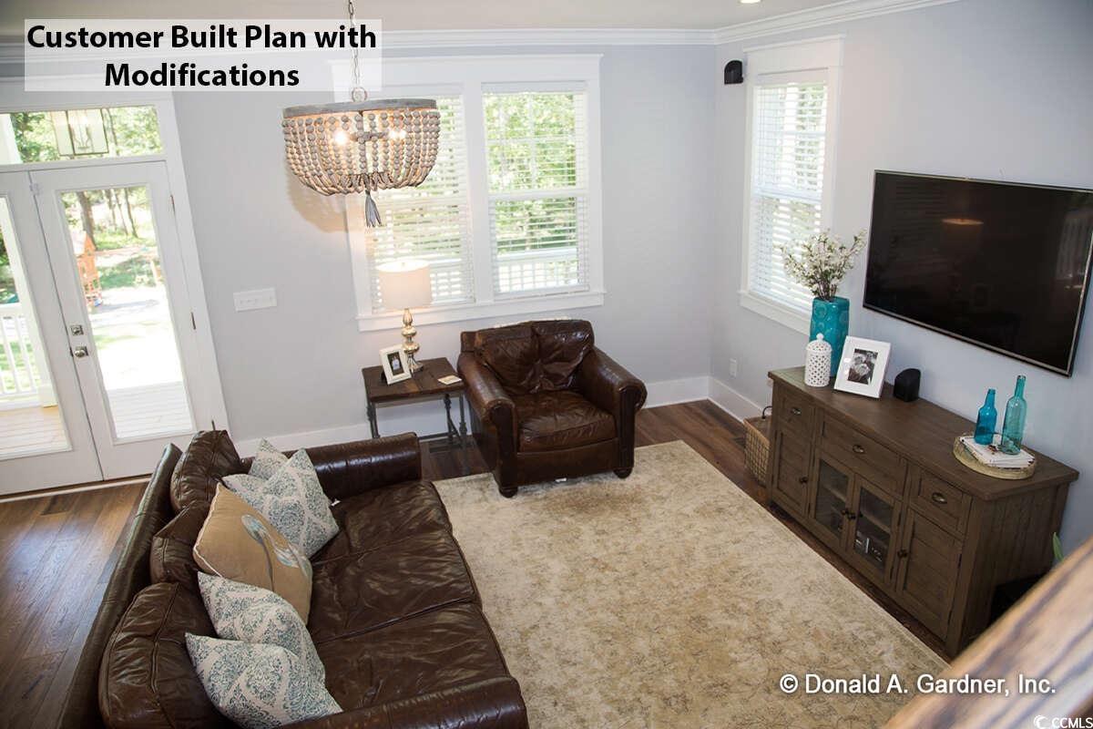 9034 Schuyler Dr. Property Photo 6