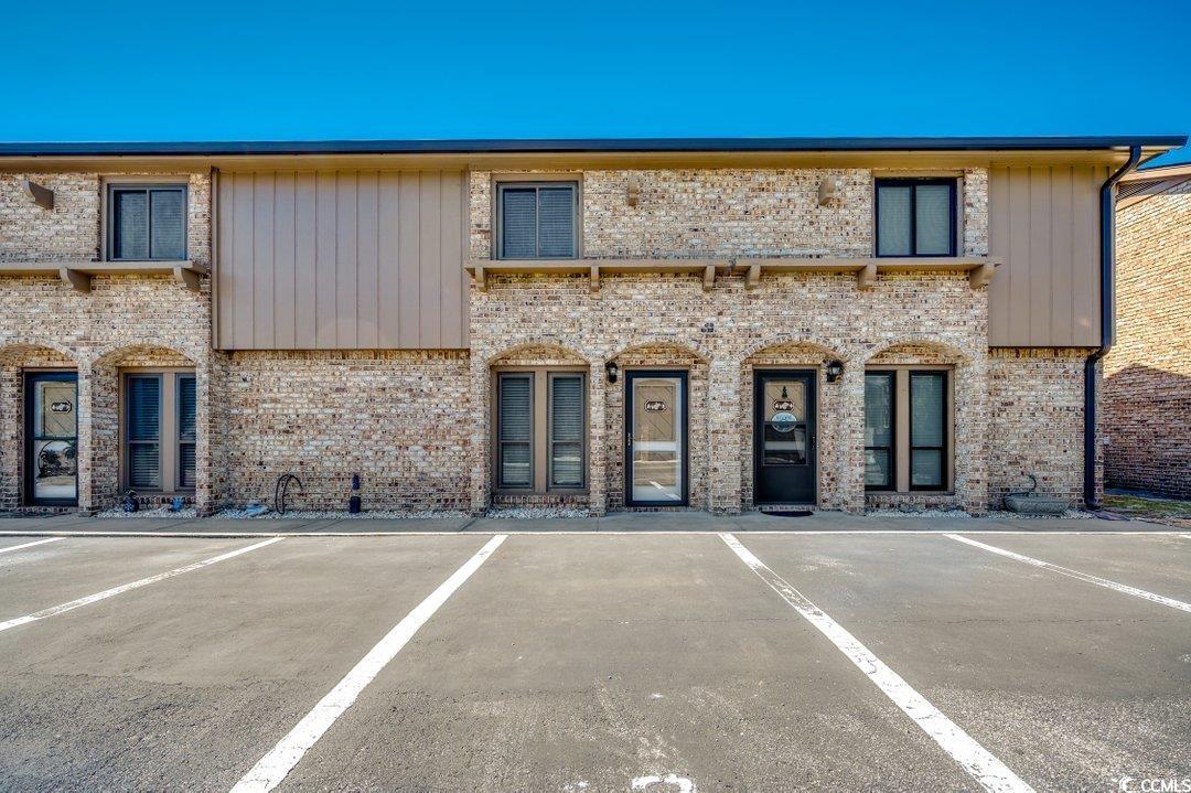 405 Hillside Dr. N Property Photo 1