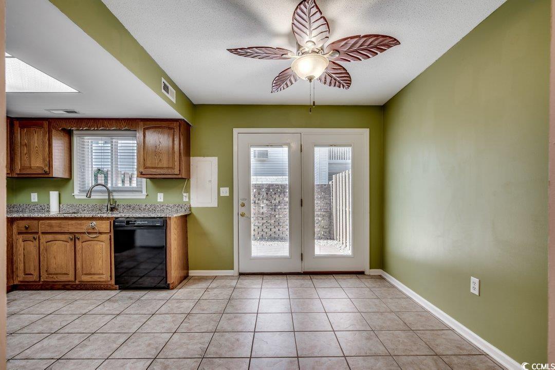 405 Hillside Dr. N Property Photo 9