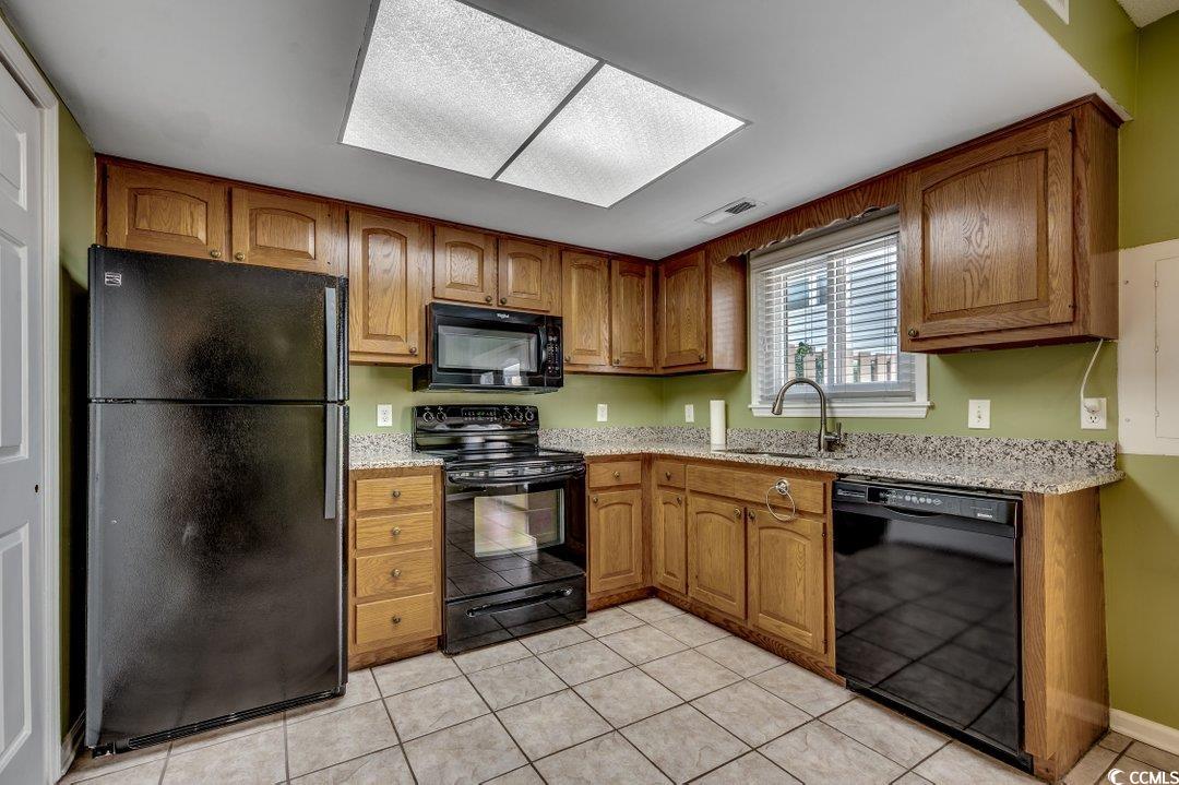 405 Hillside Dr. N Property Photo 11