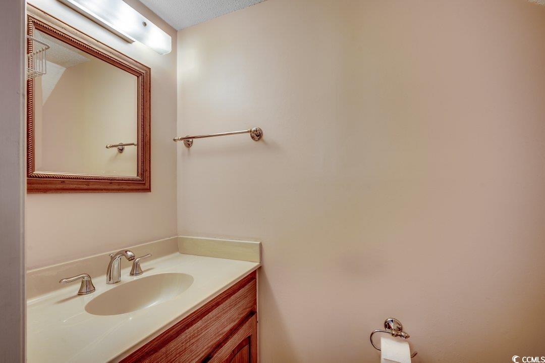 405 Hillside Dr. N Property Photo 22