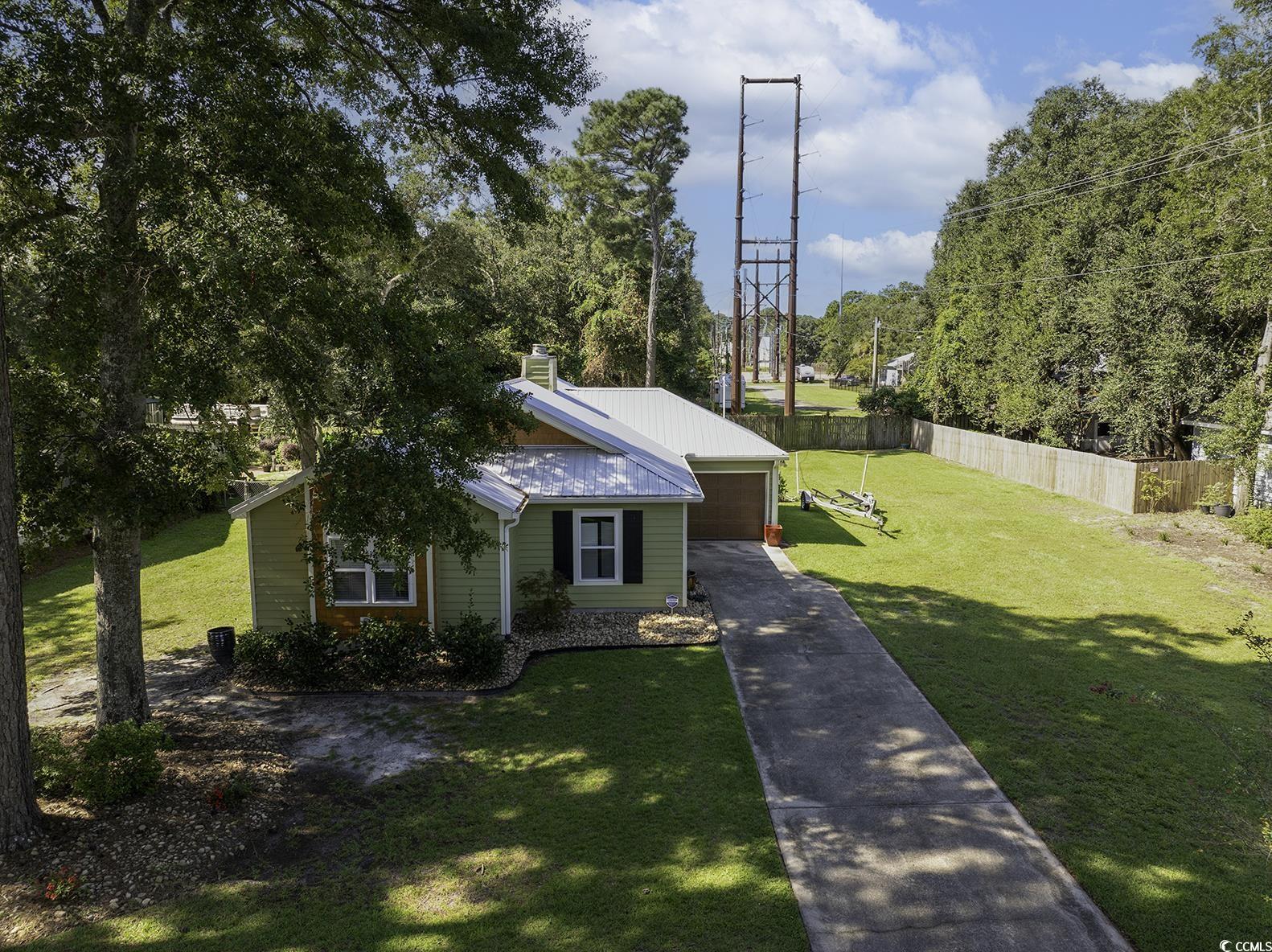 653 Mariner Ave. Property Photo 1
