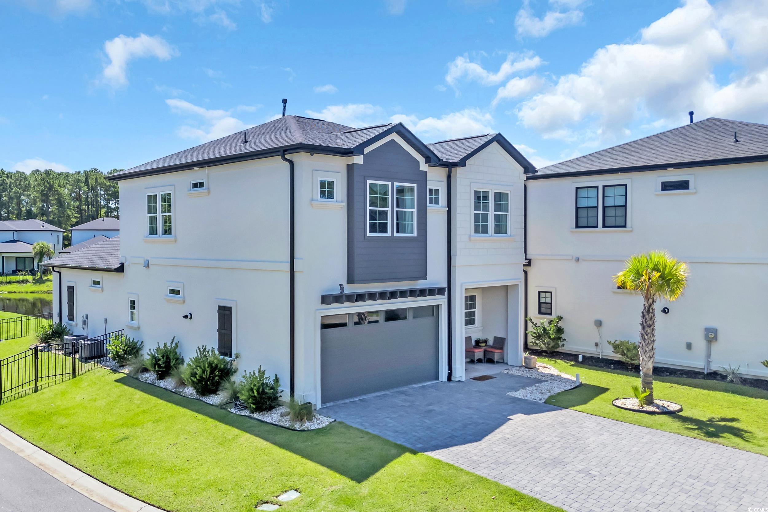 6774 Ocean Breeze Loop Property Photo 4