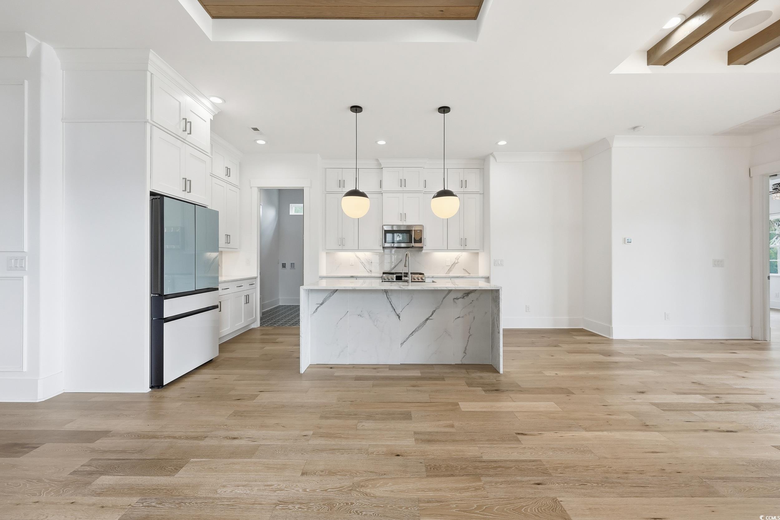 6774 Ocean Breeze Loop Property Photo 10