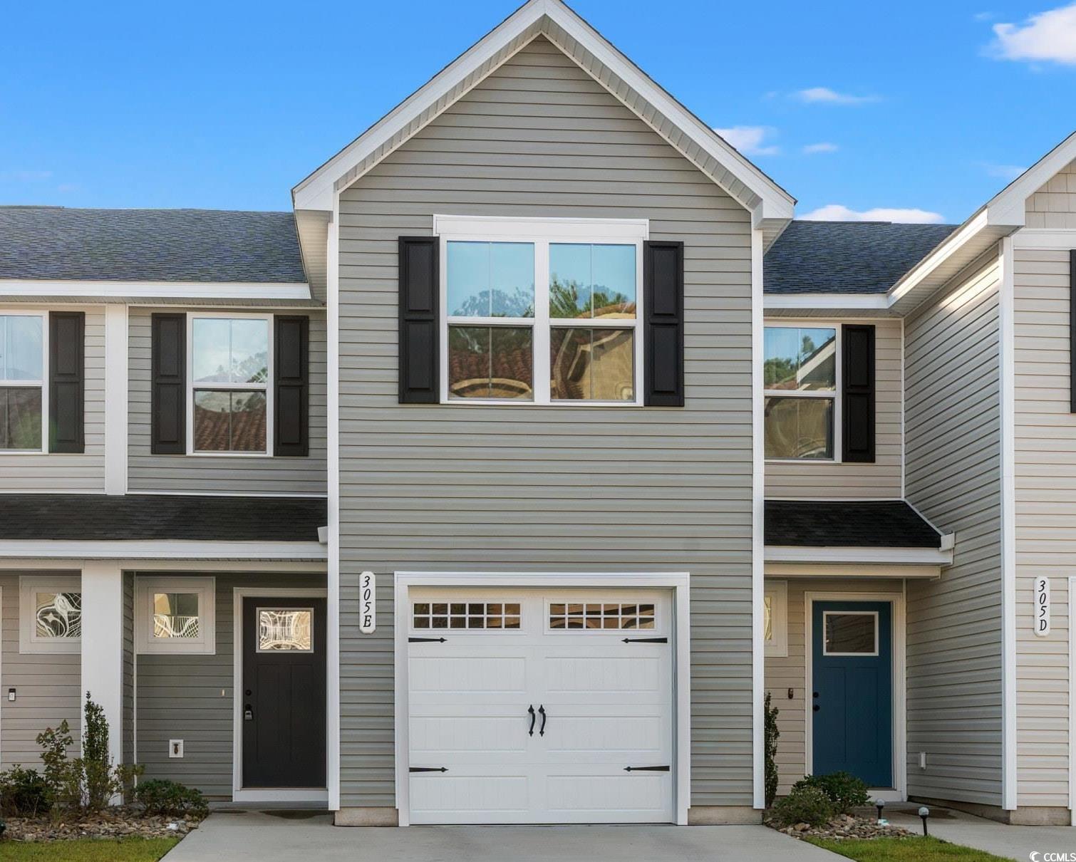 305 Granada St. Property Photo 1