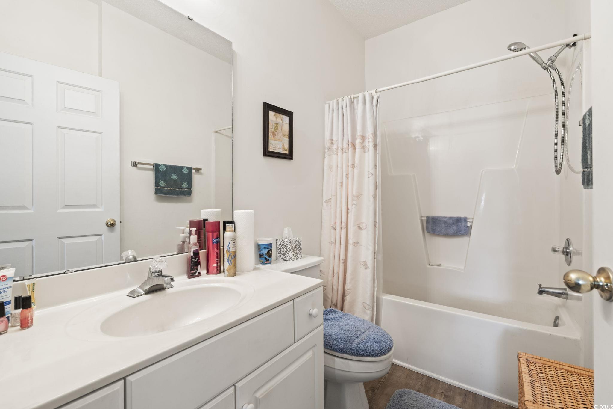 2020 Cross Gate Blvd. Property Photo 17