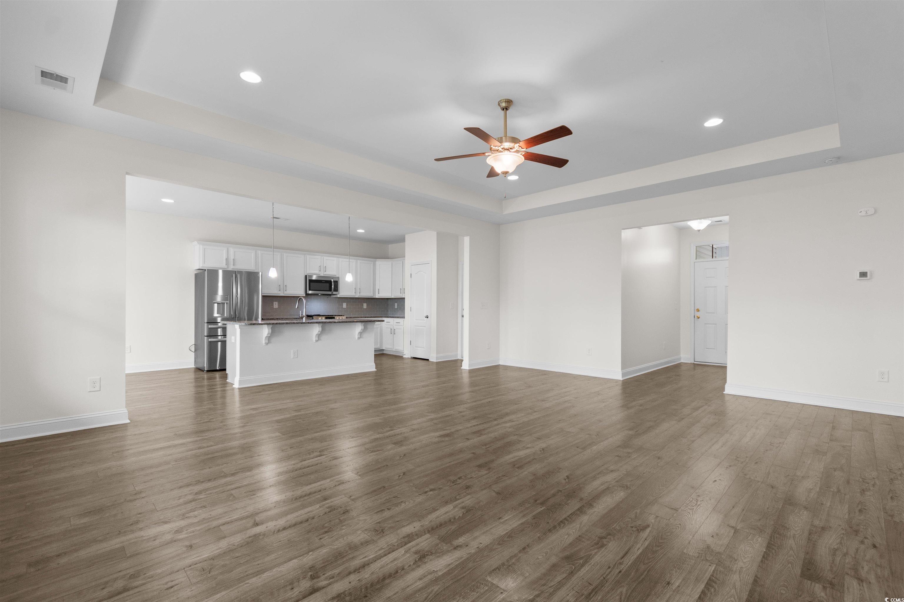 213 Astoria Park Loop Property Photo 7