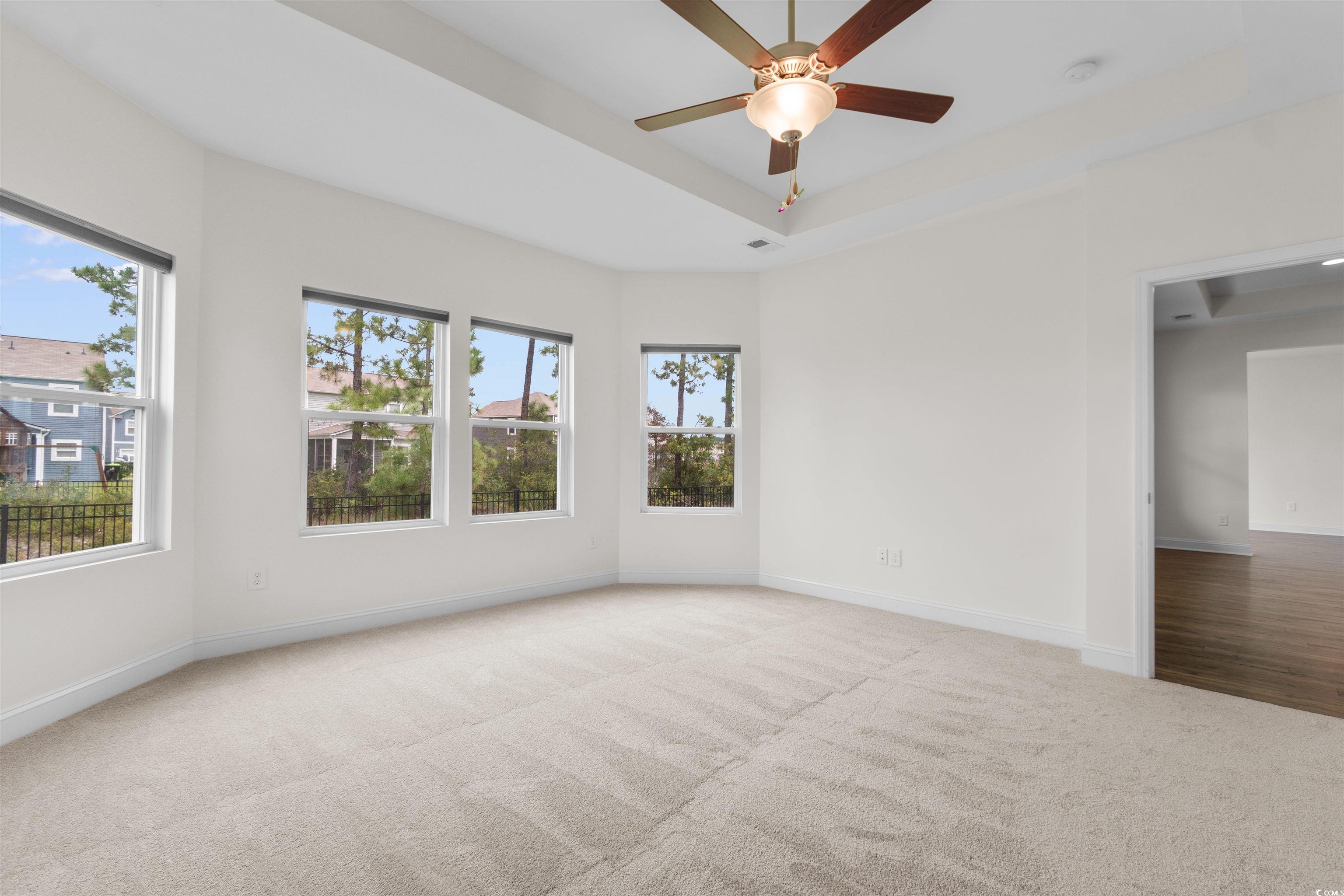 213 Astoria Park Loop Property Photo 16