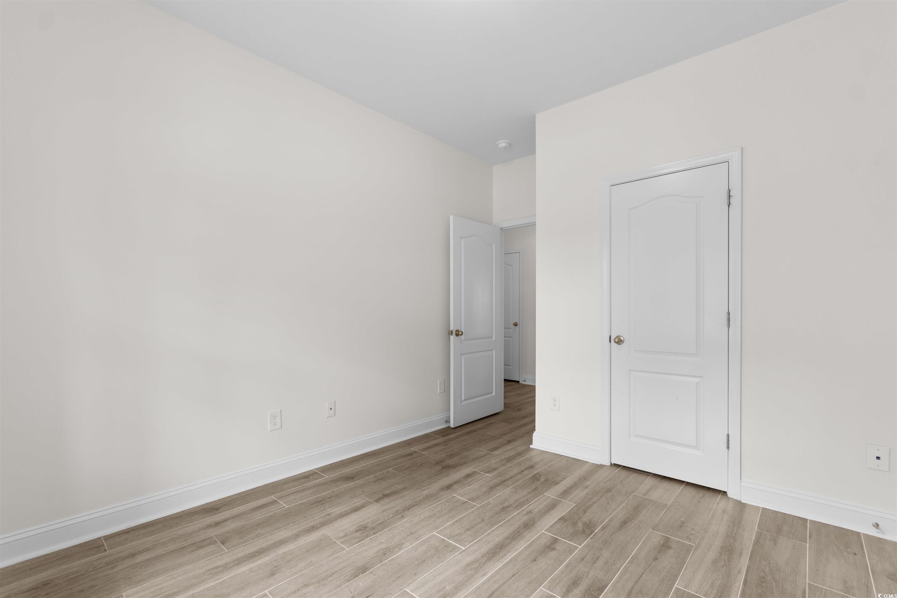 213 Astoria Park Loop Property Photo 21