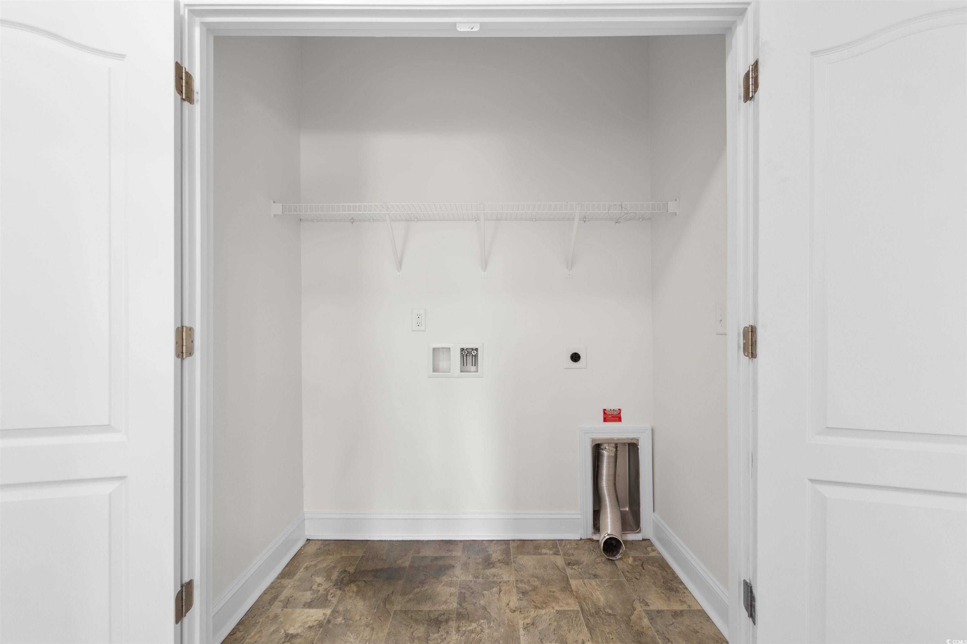 213 Astoria Park Loop Property Photo 27