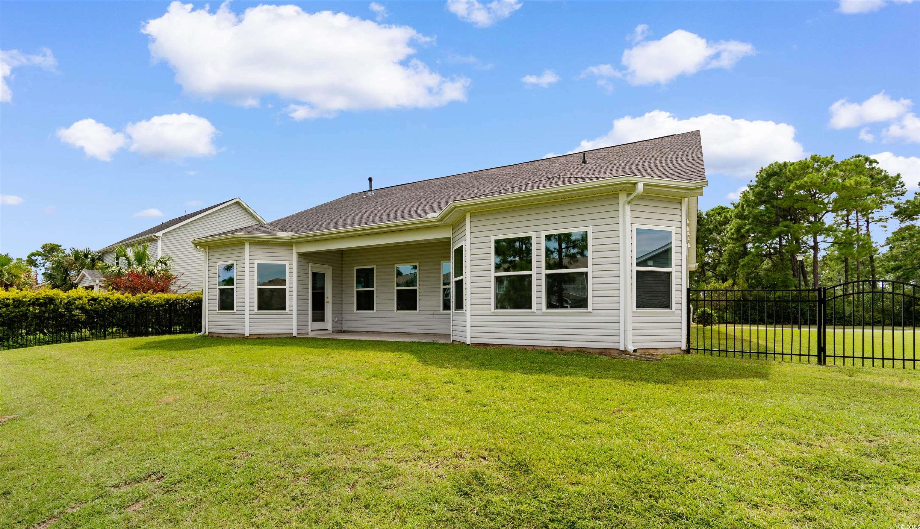 213 Astoria Park Loop Property Photo 36