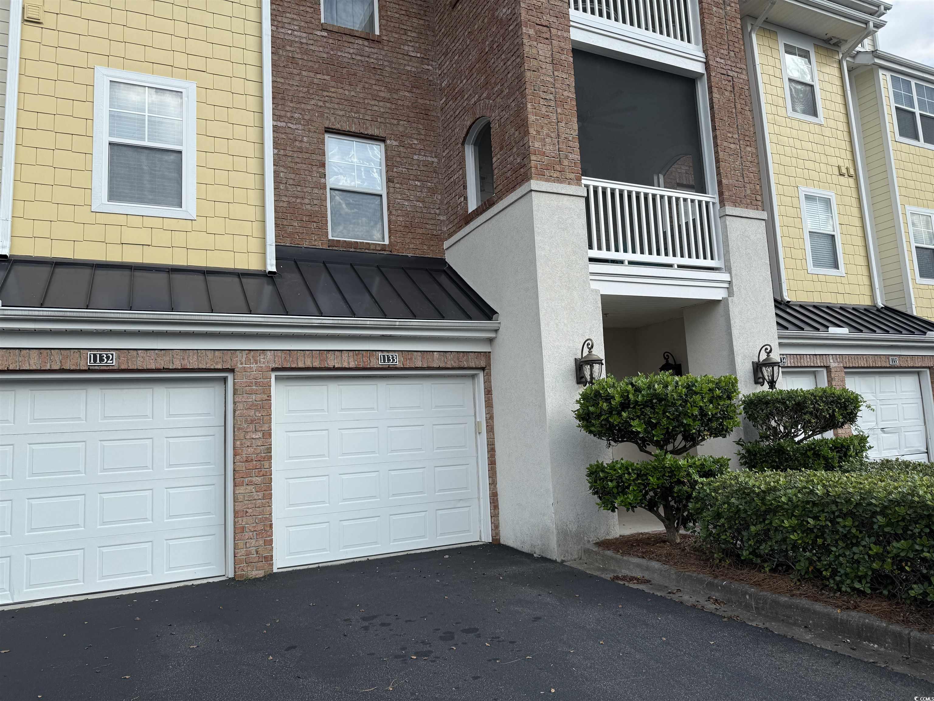 6203 Catalina Dr. Property Photo 2