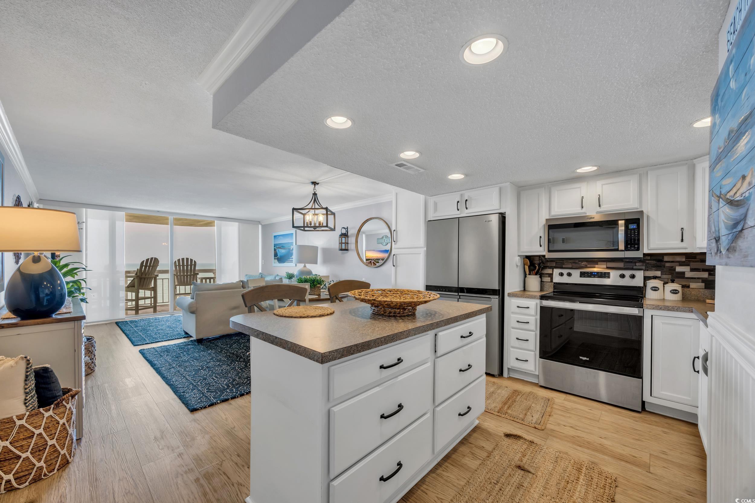 1012 N Waccamaw Dr. Property Photo 15