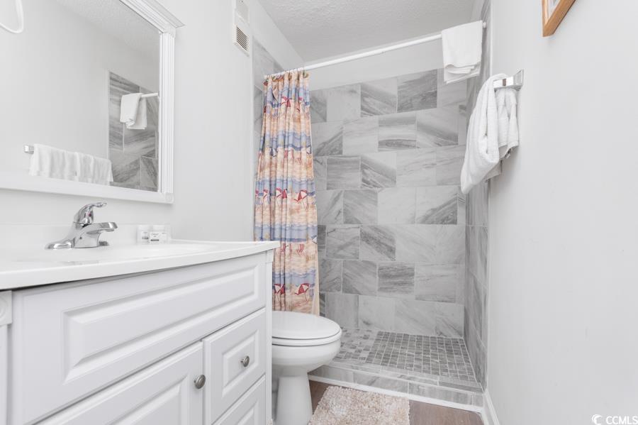 9400 Shore Dr. Property Photo 13