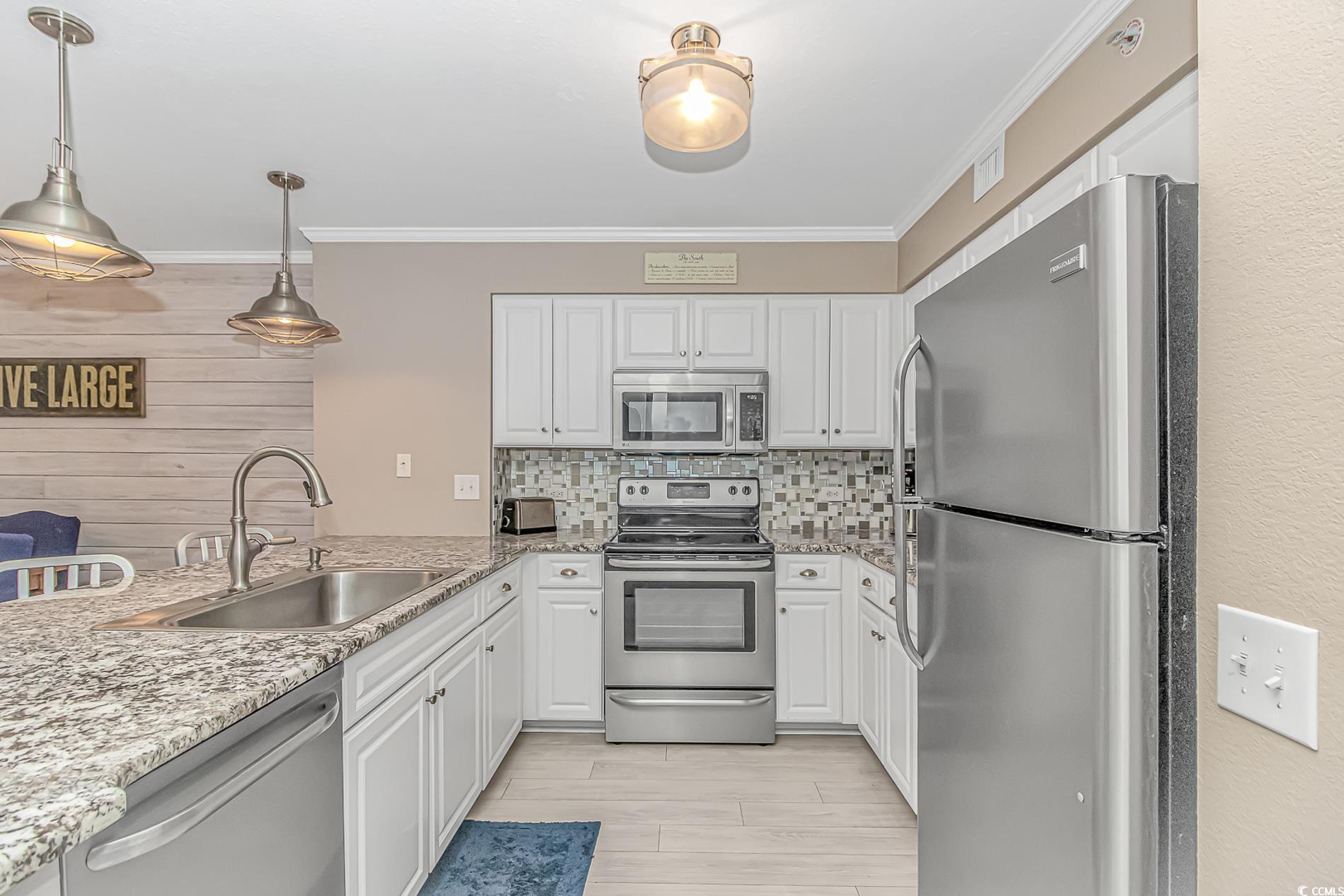 1819 N Ocean Blvd. Property Photo 6