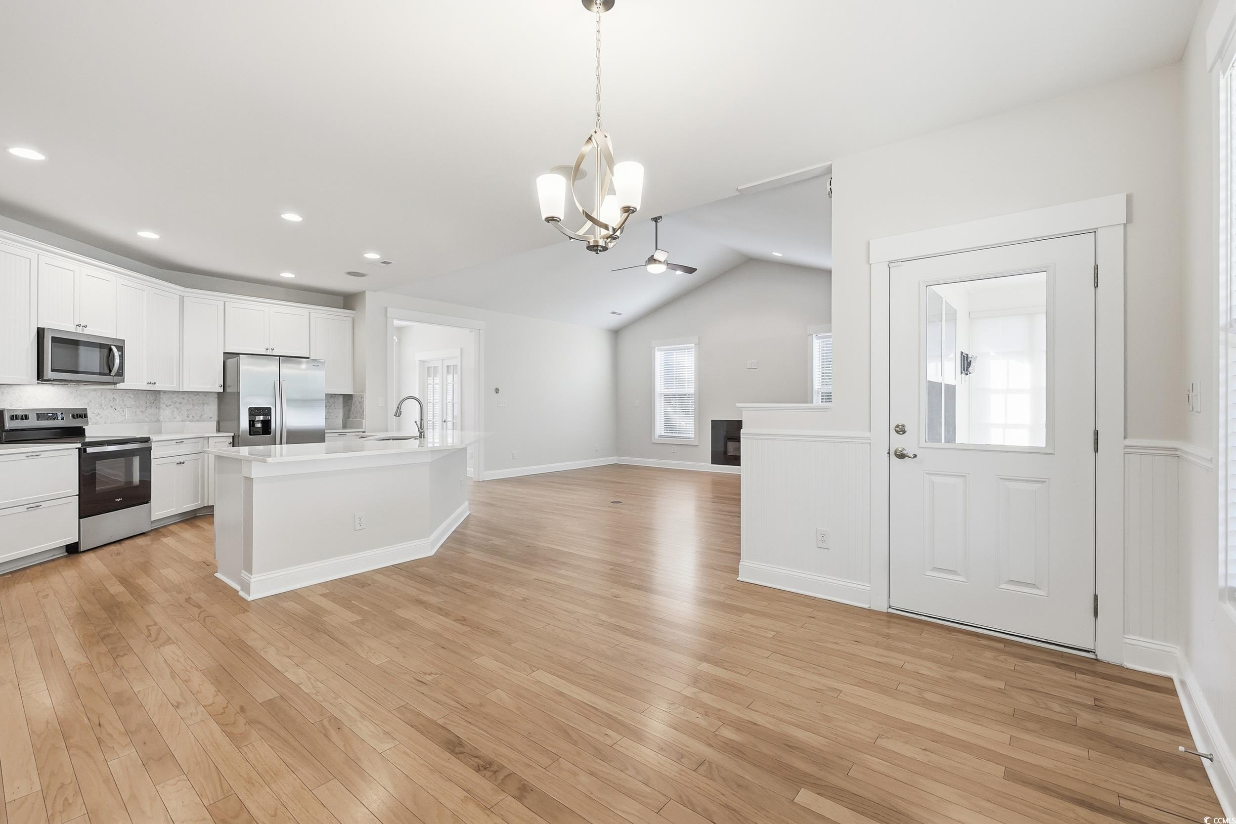 1405 Surf Pointe Dr. Property Photo 12