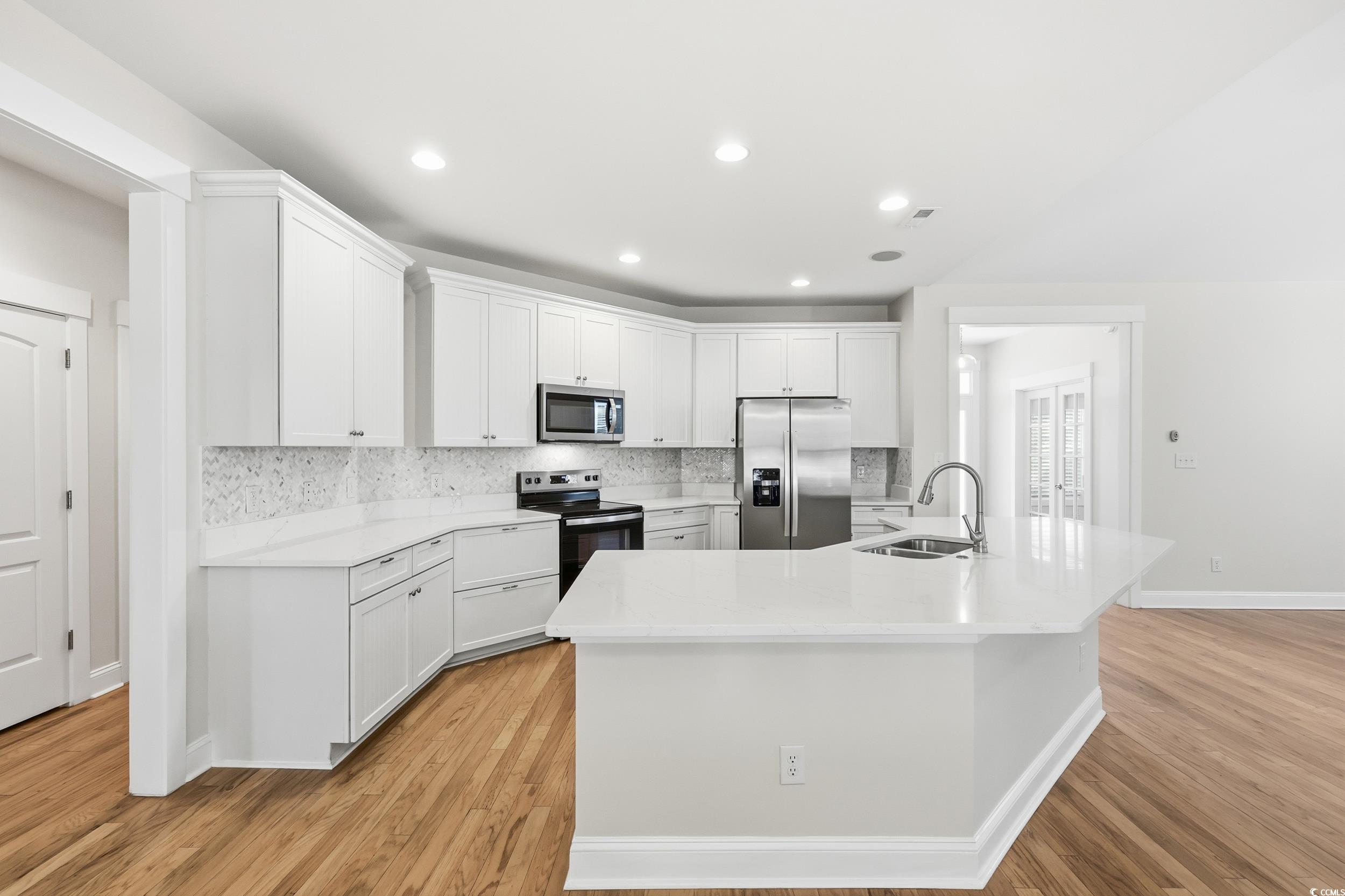 1405 Surf Pointe Dr. Property Photo 14