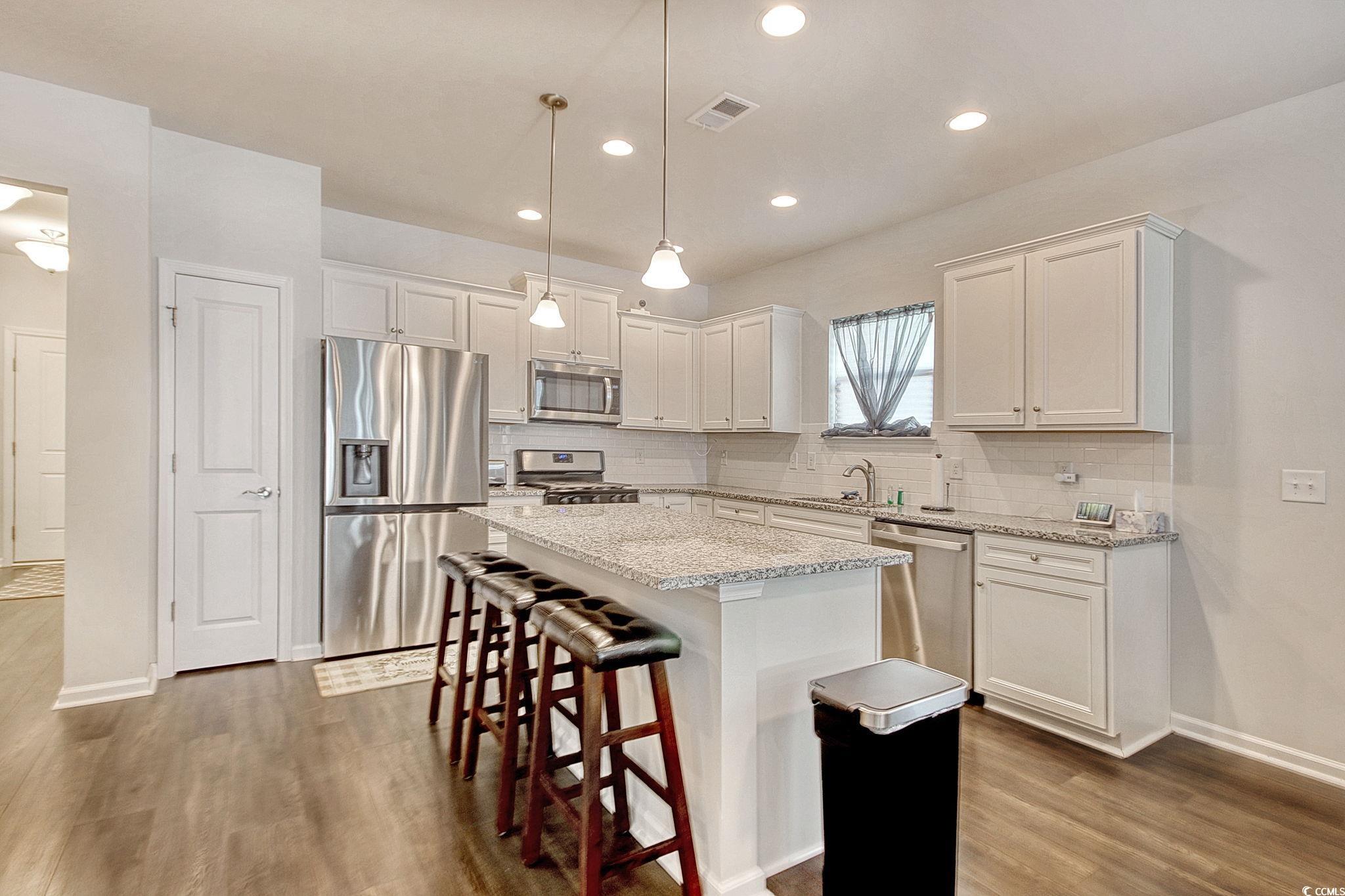 2942 Ellesmere Circle Property Photo 7