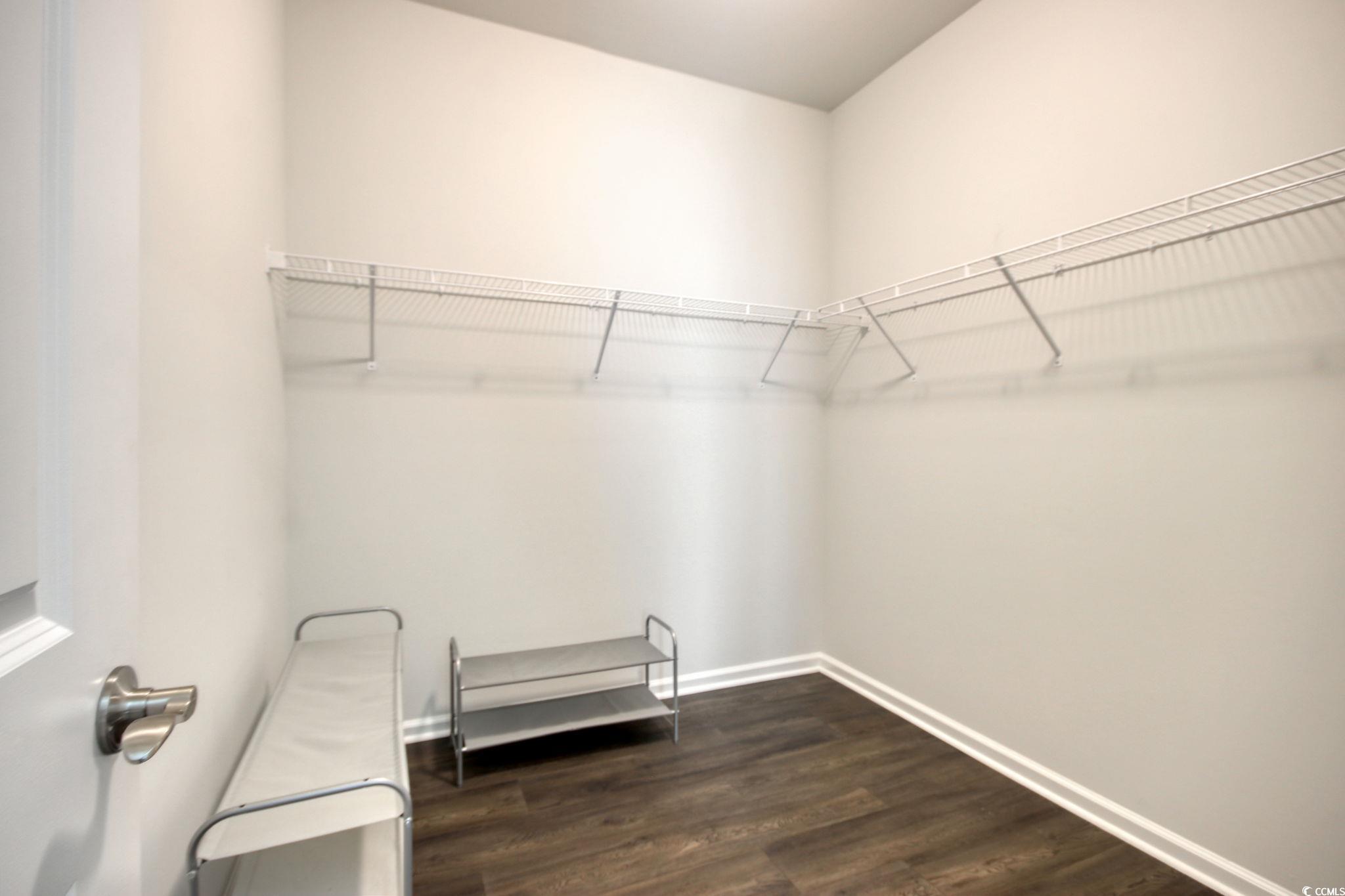 2942 Ellesmere Circle Property Photo 25