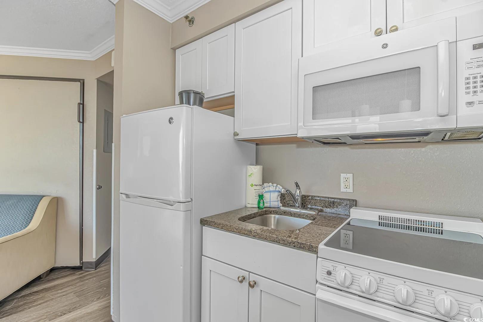 6900 N Ocean Blvd. Property Photo 5