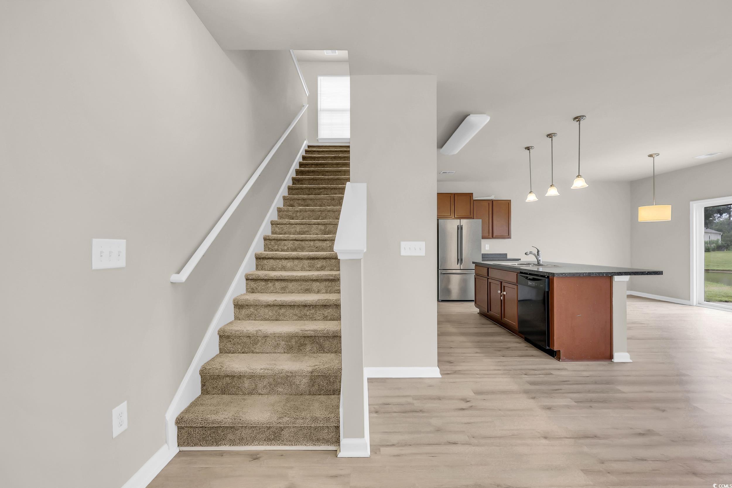 812 Hayes Point Circle Property Photo 6