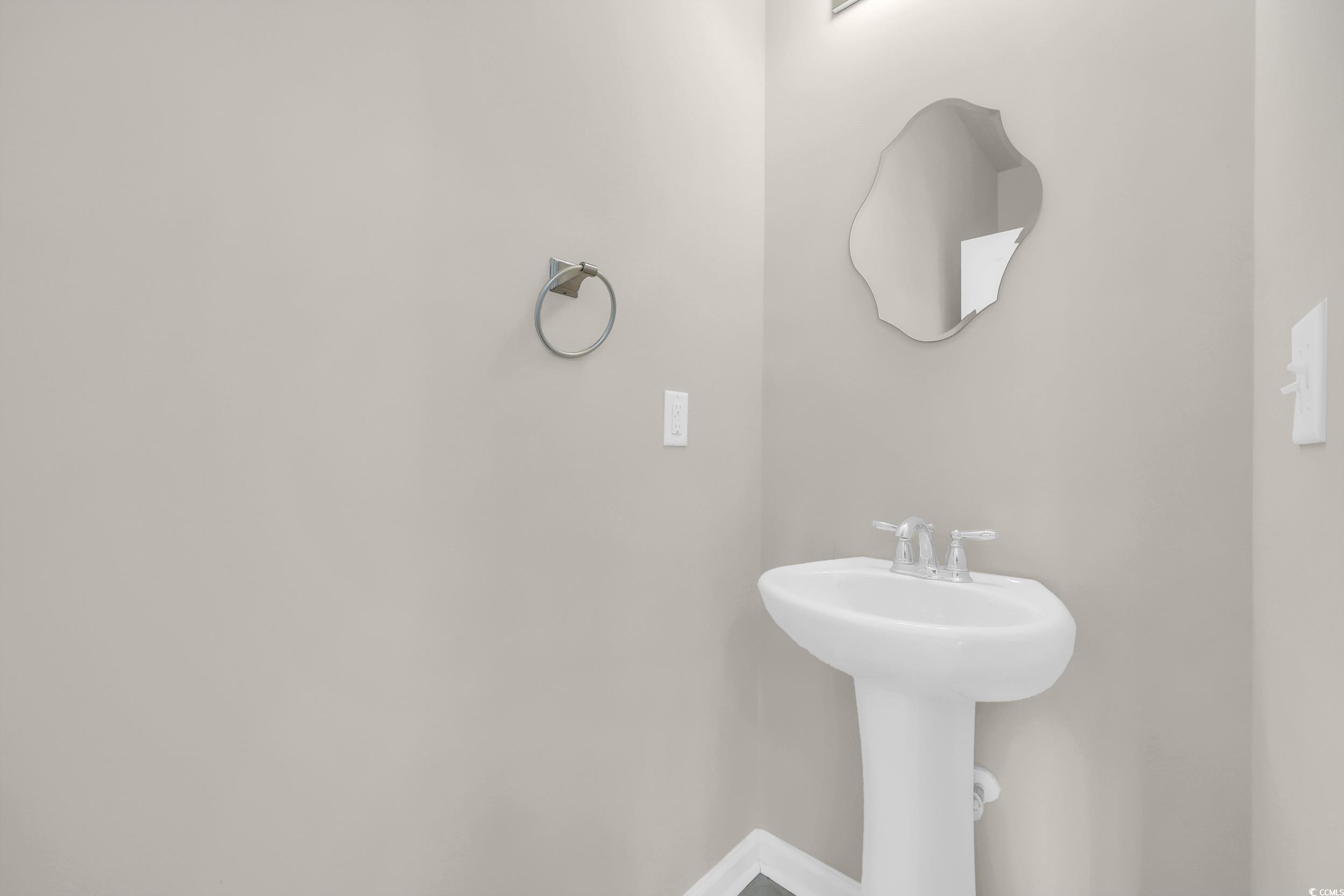 812 Hayes Point Circle Property Photo 7