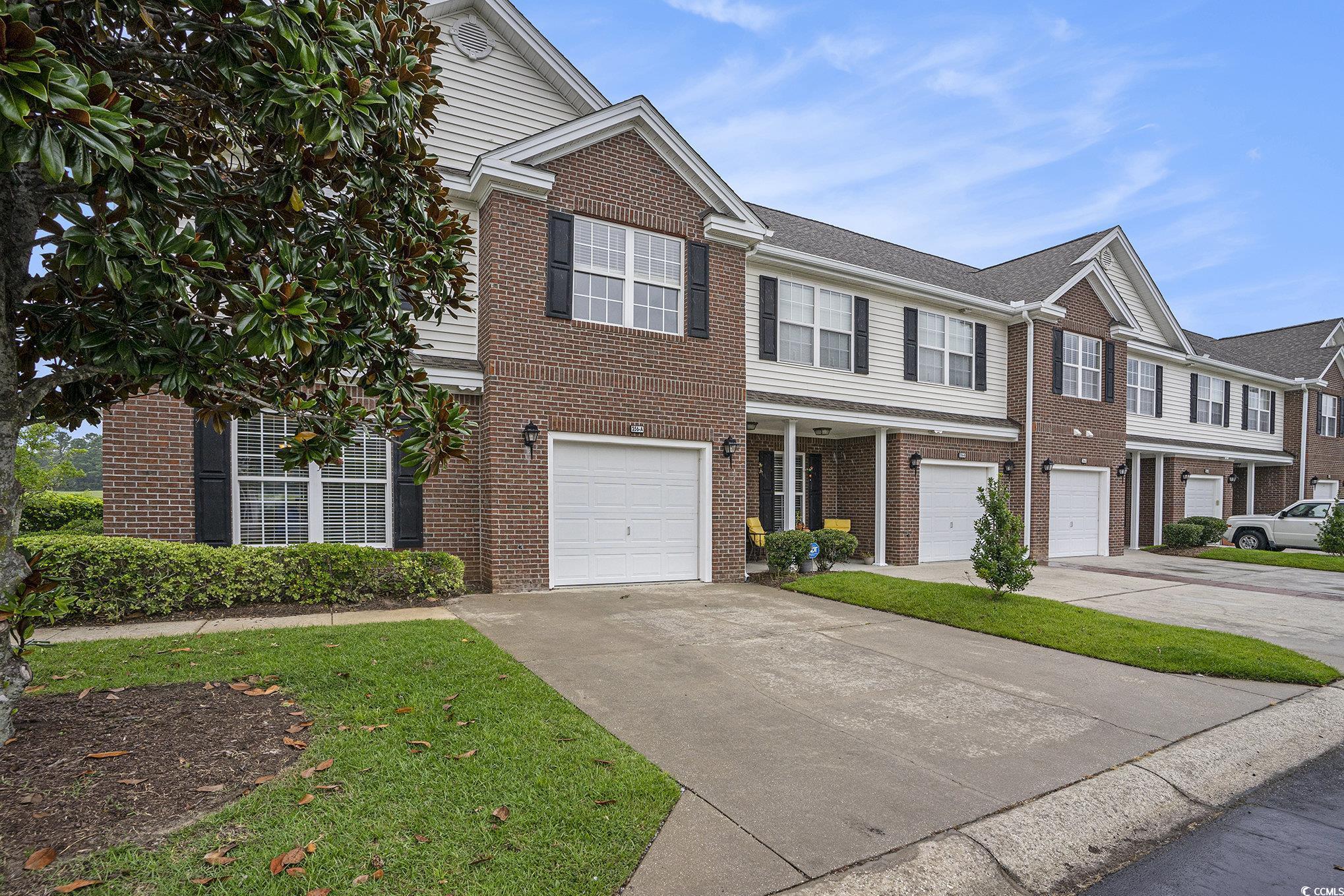 256 Connemara Dr. Property Photo 1