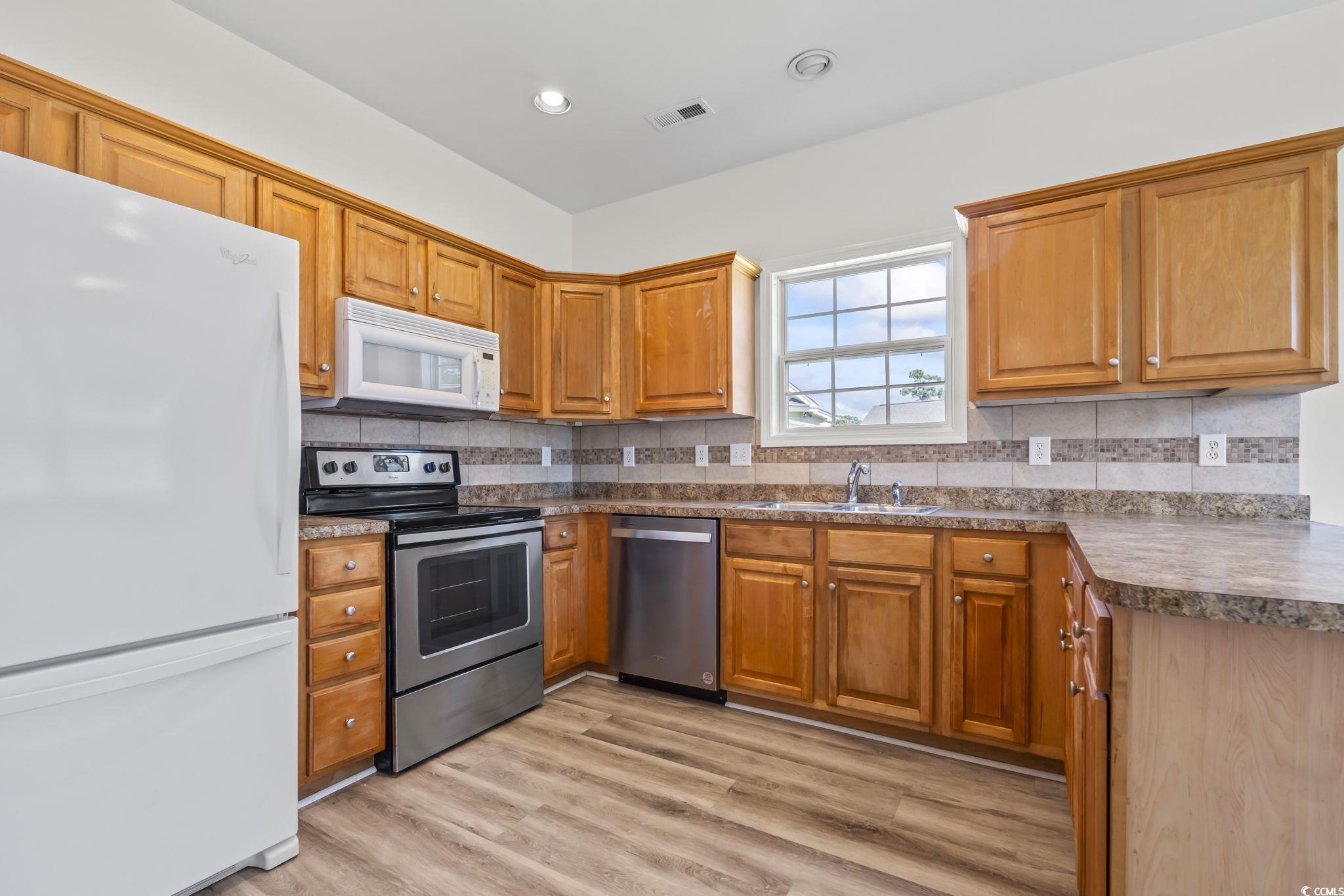 1108 Ella Ct. Property Photo 9