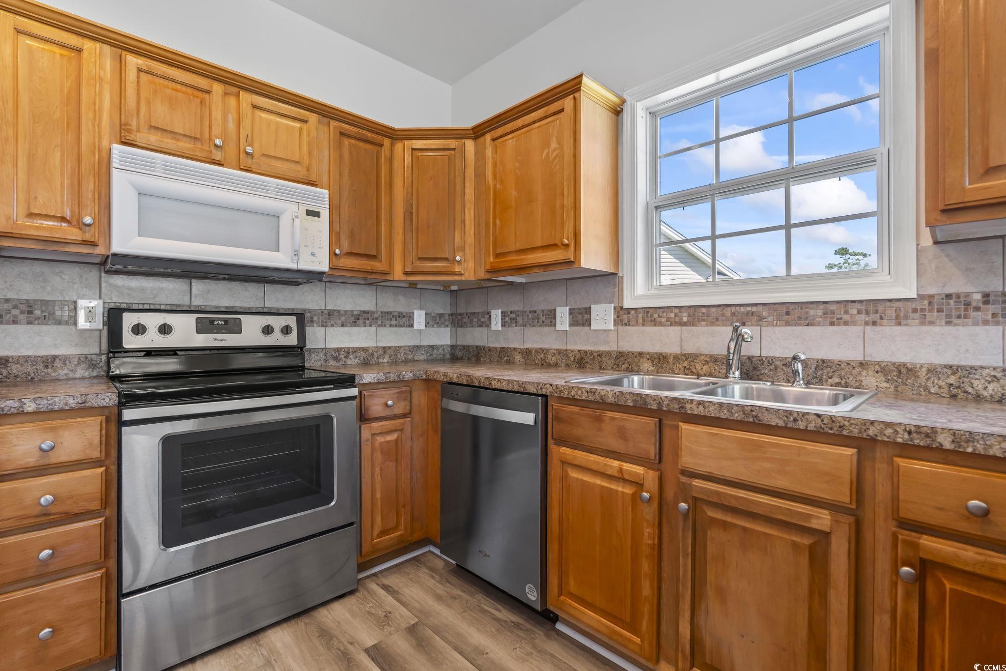 1108 Ella Ct. Property Photo 11