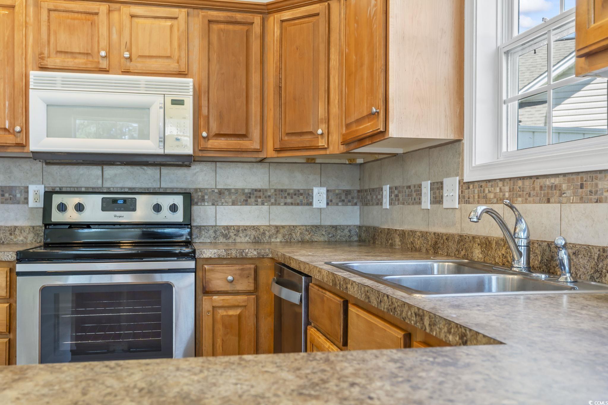 1108 Ella Ct. Property Photo 12